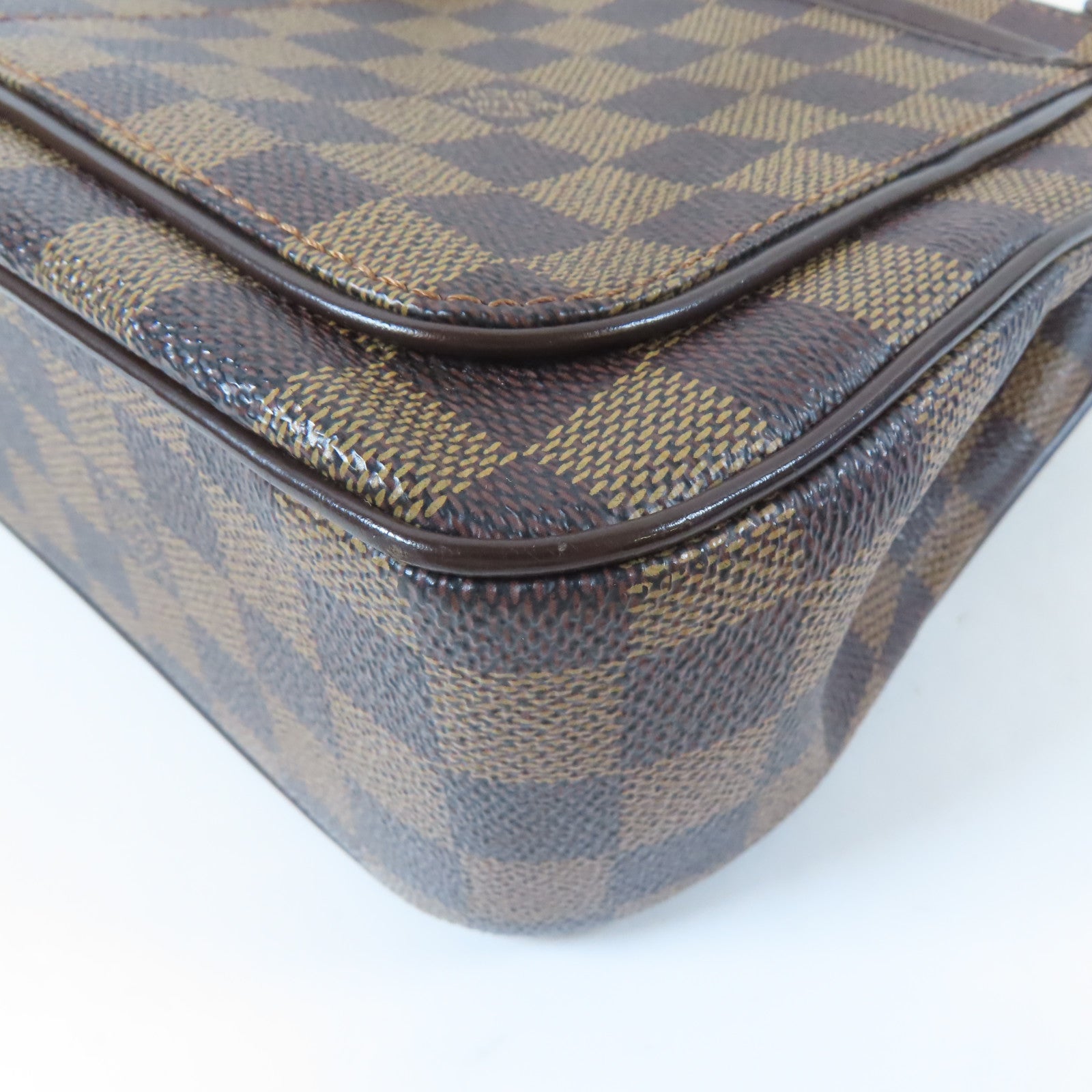LOUIS VUITTON Damier Ebene Aubagne金扣肩背袋啡色