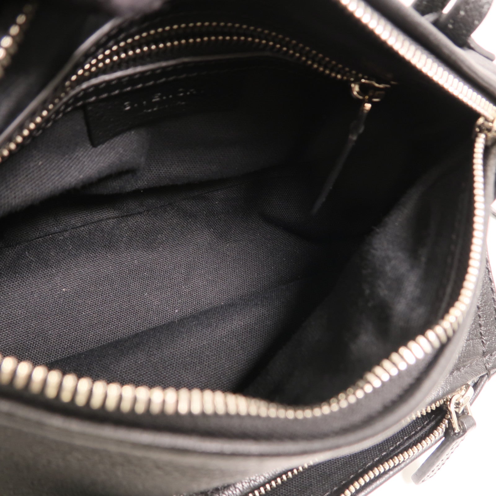 GIVENCHY 牛皮皮革Pandora Mini銀扣肩背袋
