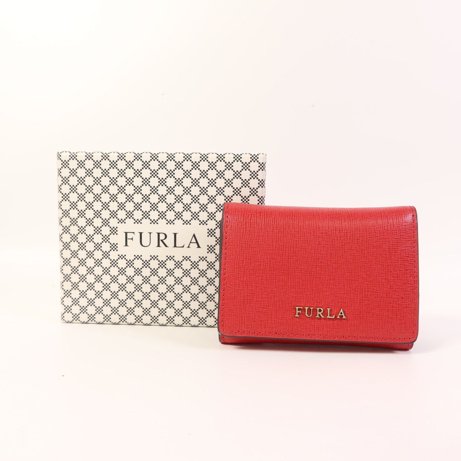 Furla 牛皮皮革Trifold Wallet金扣錢包