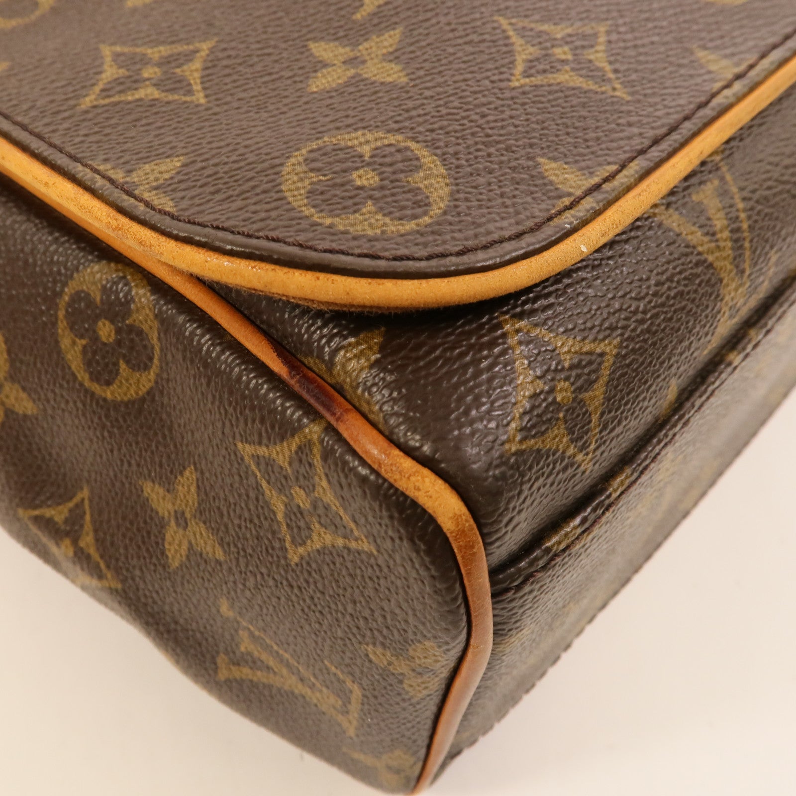 LOUIS VUITTON Monogram Abbesses金扣肩背袋棕色