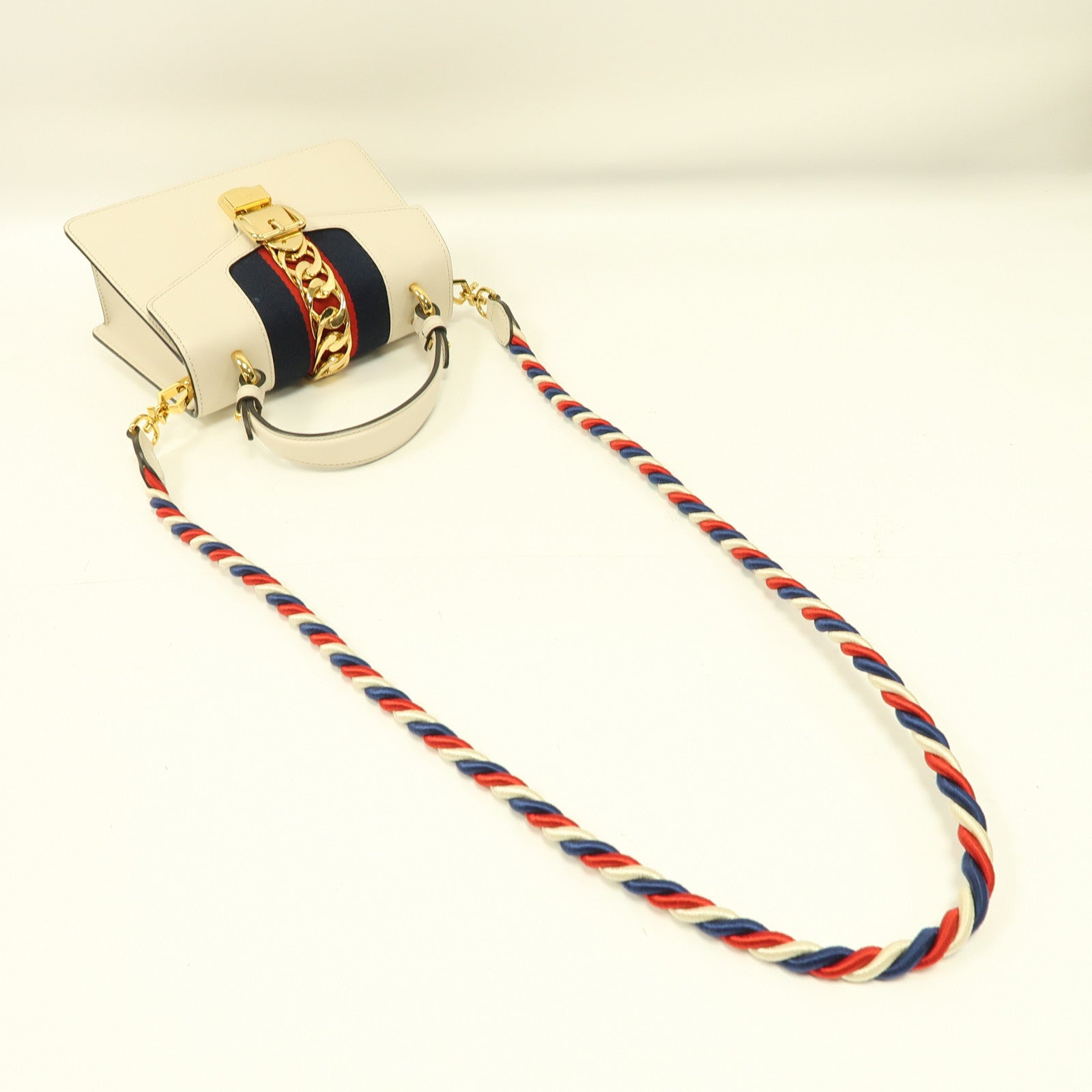 GUCCI 牛皮皮革Sylvie金扣手挽肩背兩用袋米色