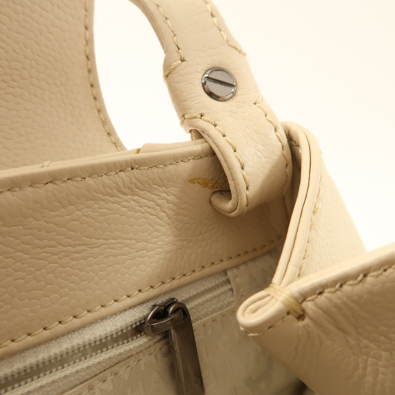 CHANEL 牛皮皮革Quilted Mademoiselle Flap Bag肩背袋