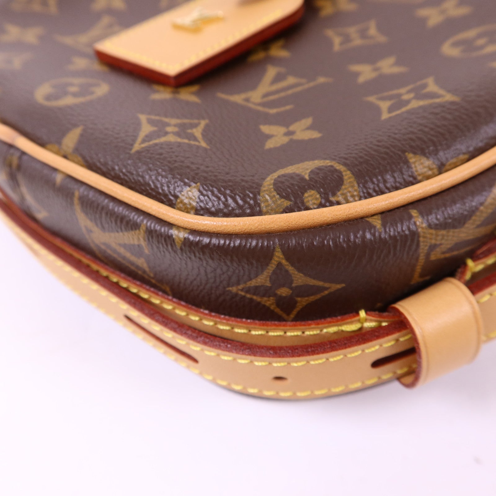 LOUIS VUITTON Monogram Boite Chapeau Souple MM金扣肩背袋
