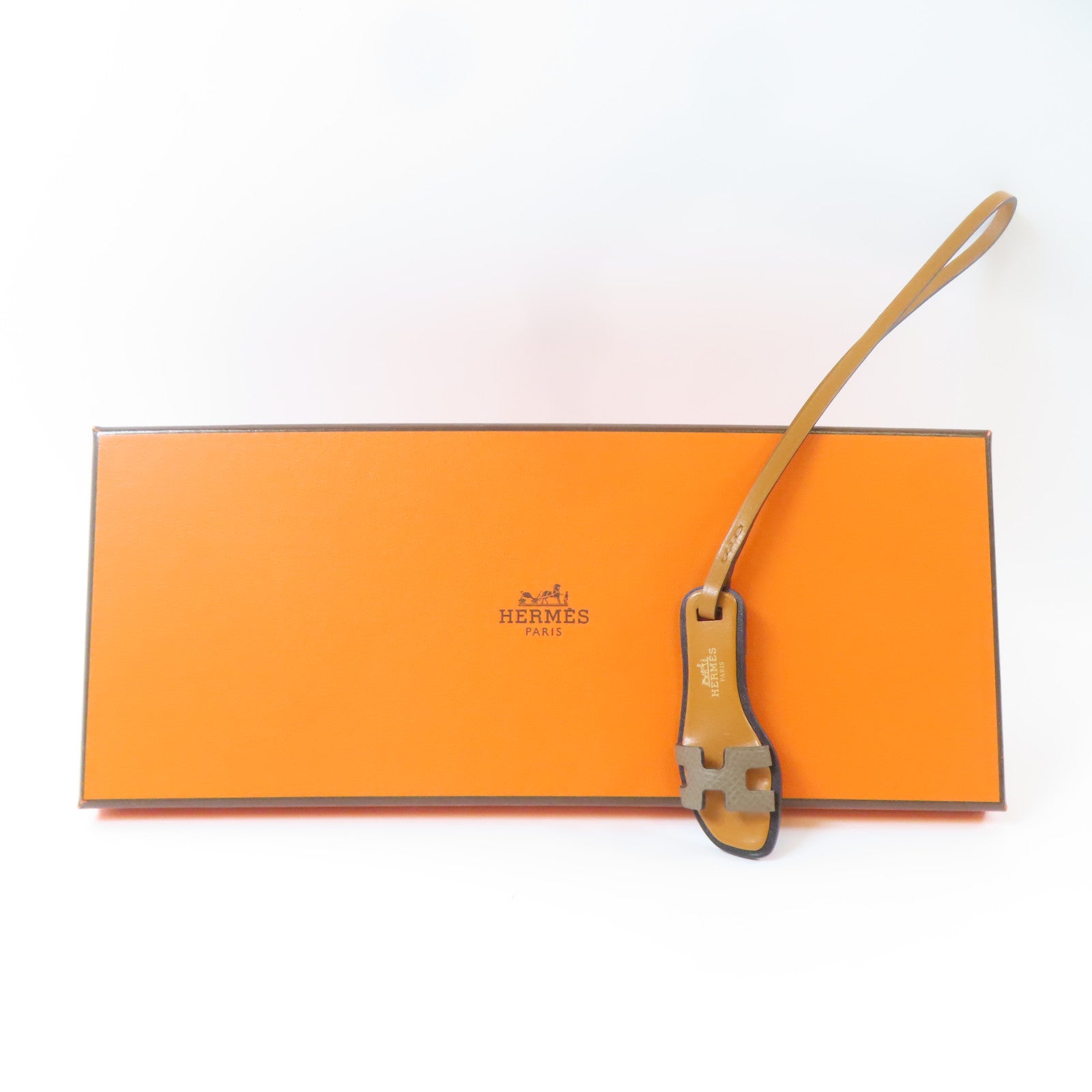 HERMES 【激減優惠】Swift皮革Oran Nano掛飾Gold/啡色