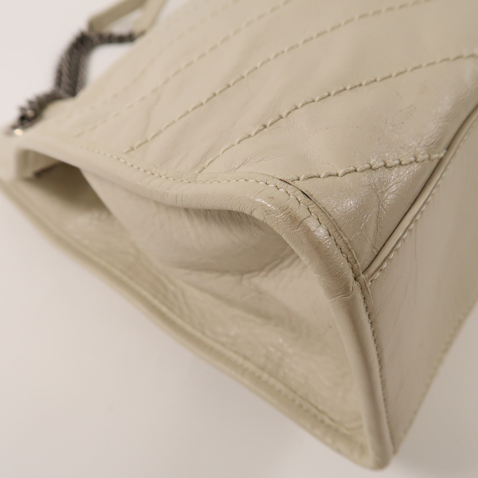 SAINT LAURENT 牛皮皮革Shoulder Bag銀扣肩背袋米色