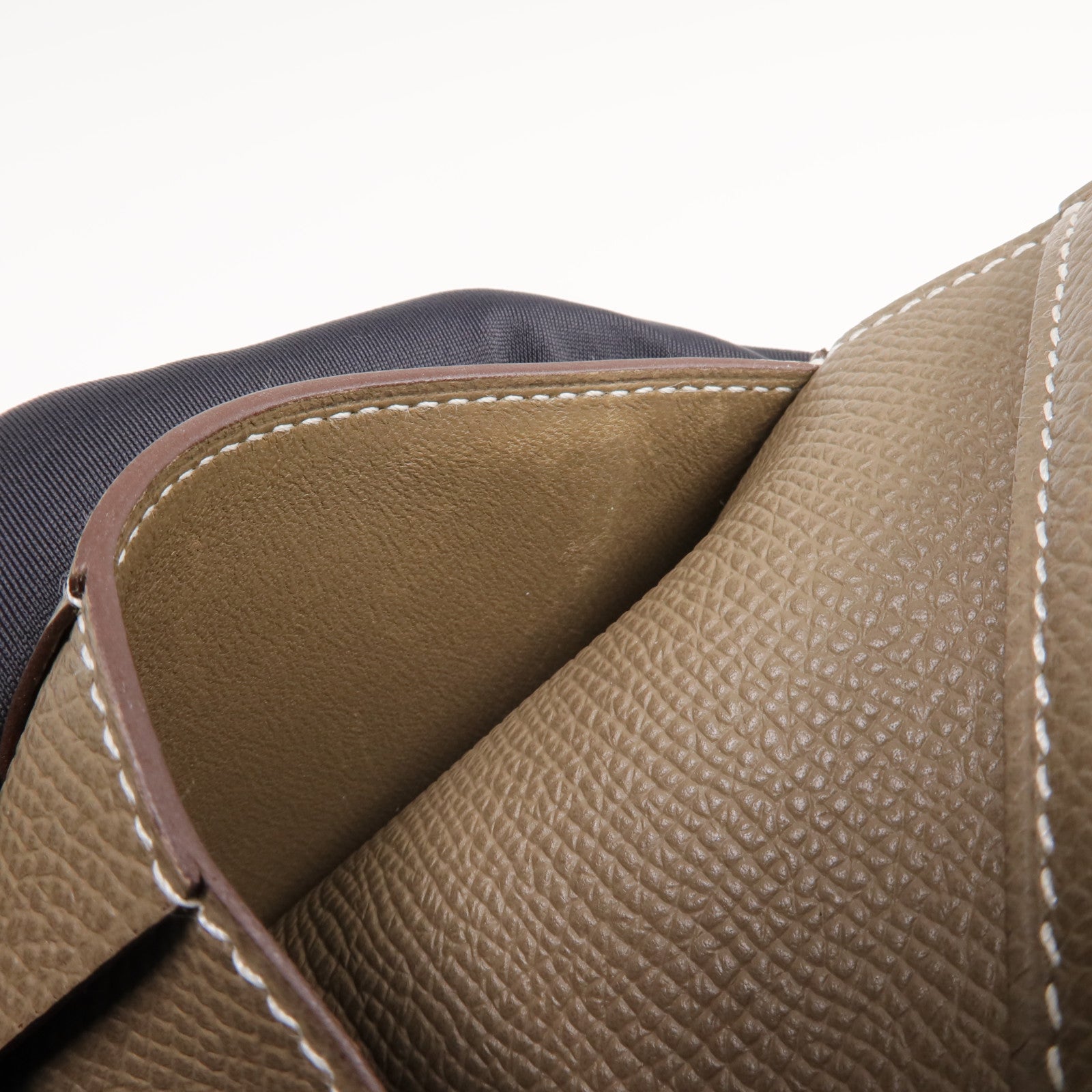 HERMES Epsom皮革Bearn Compact Wallet金扣錢包Etoupe