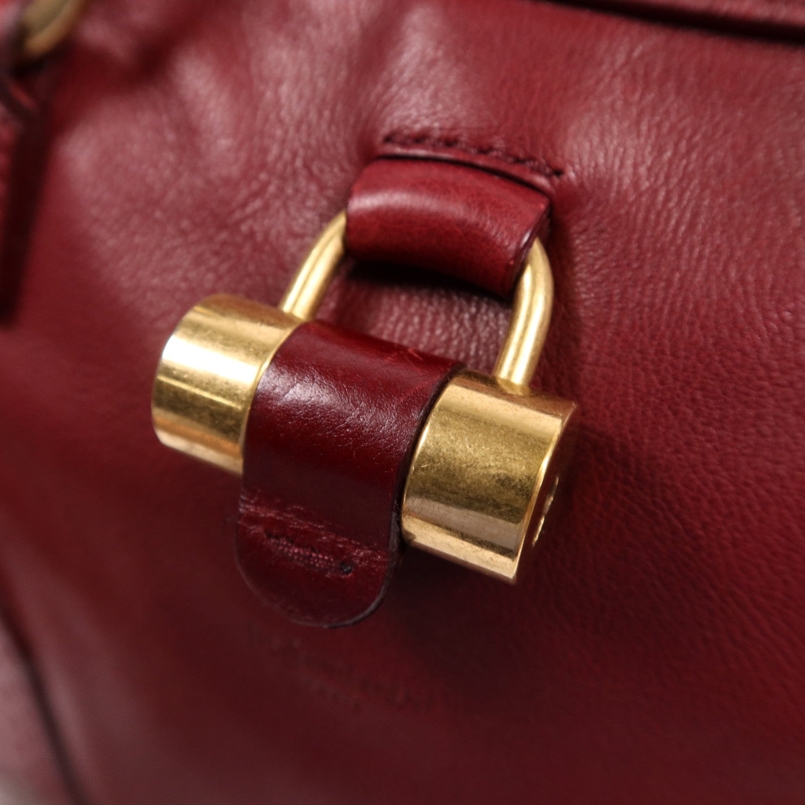 YVES SAINT LAURENT 牛皮皮革Muse金扣肩背袋