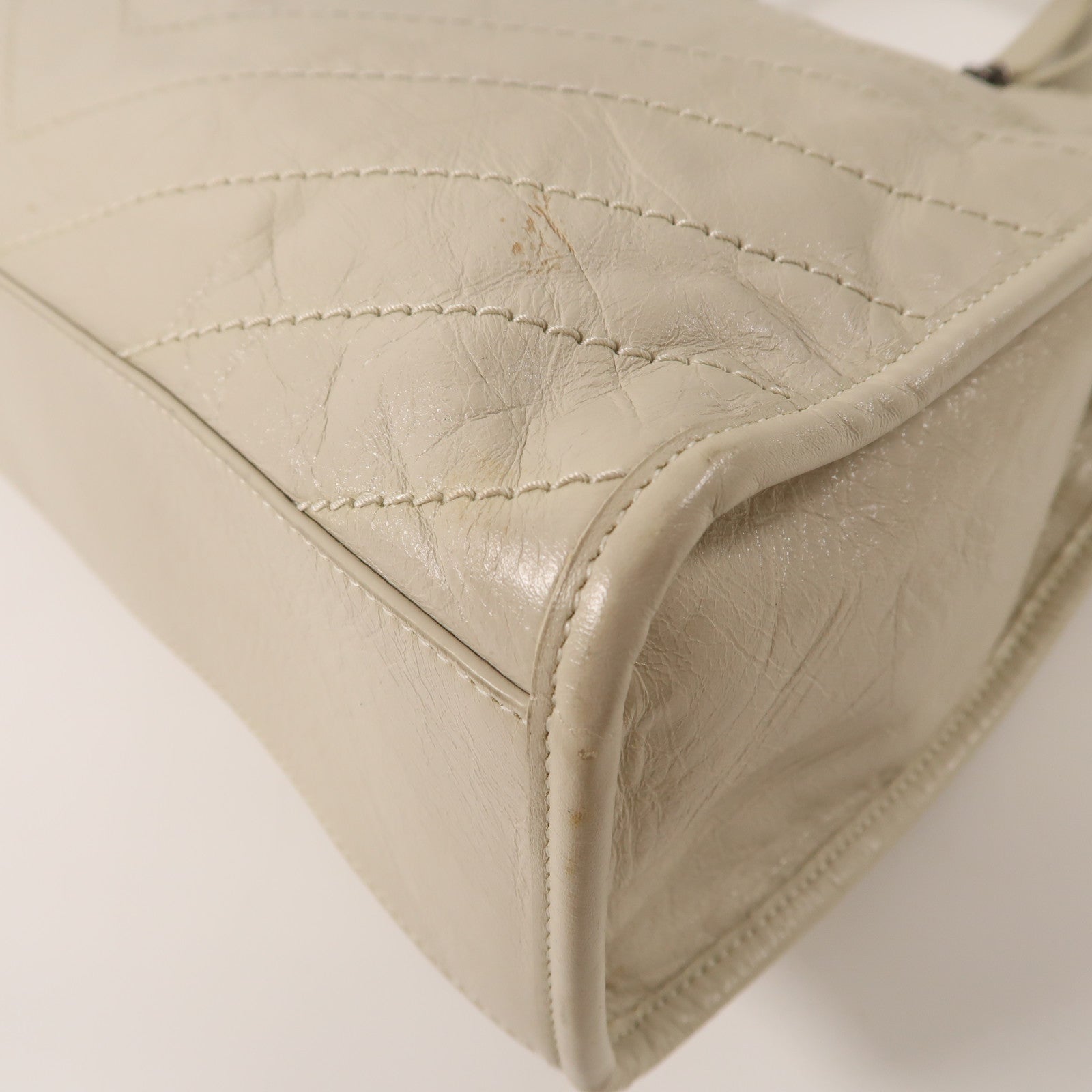 SAINT LAURENT 牛皮皮革Shoulder Bag銀扣肩背袋米色