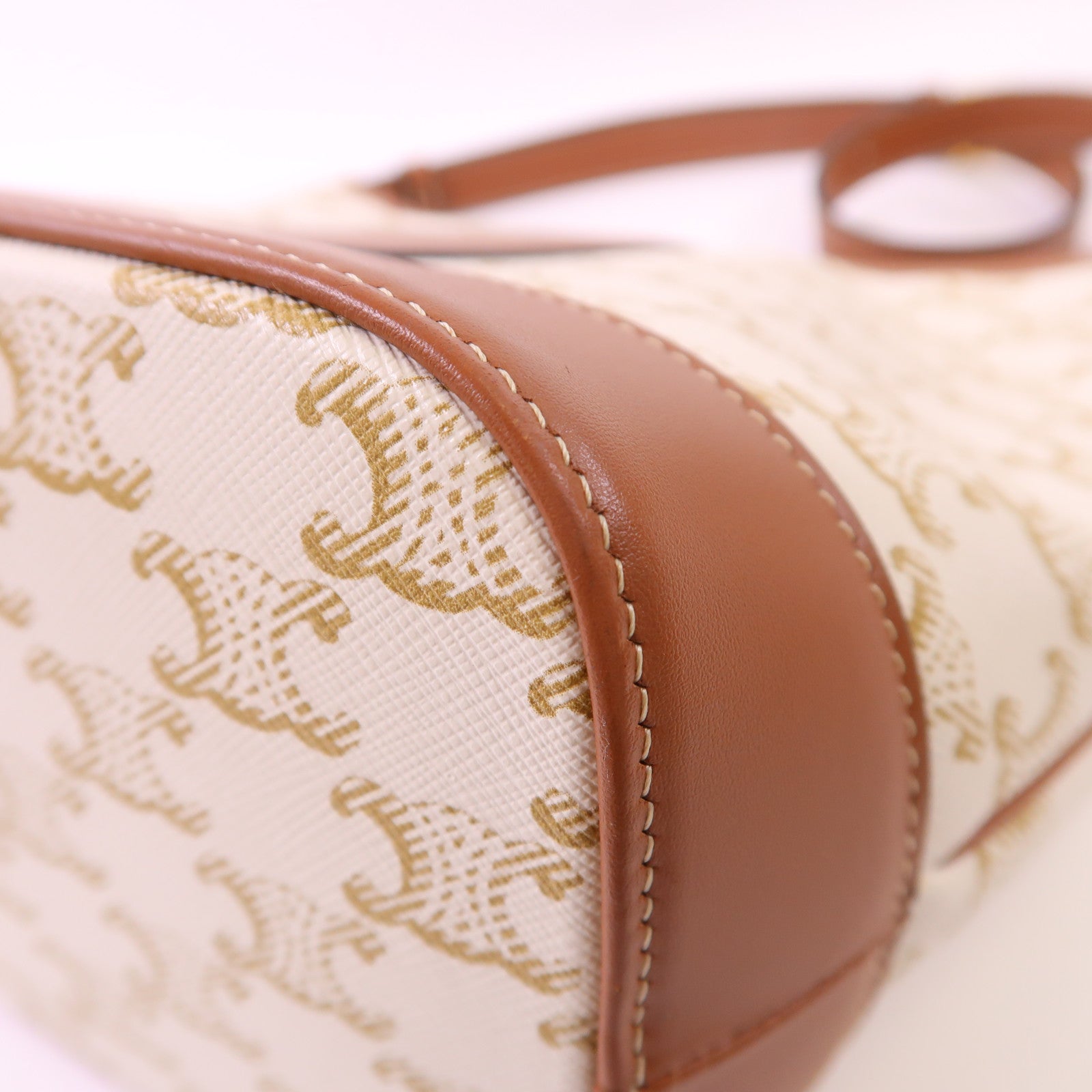 CELINE 塗層帆布Triomphe Small Bucket Bag金扣肩背袋