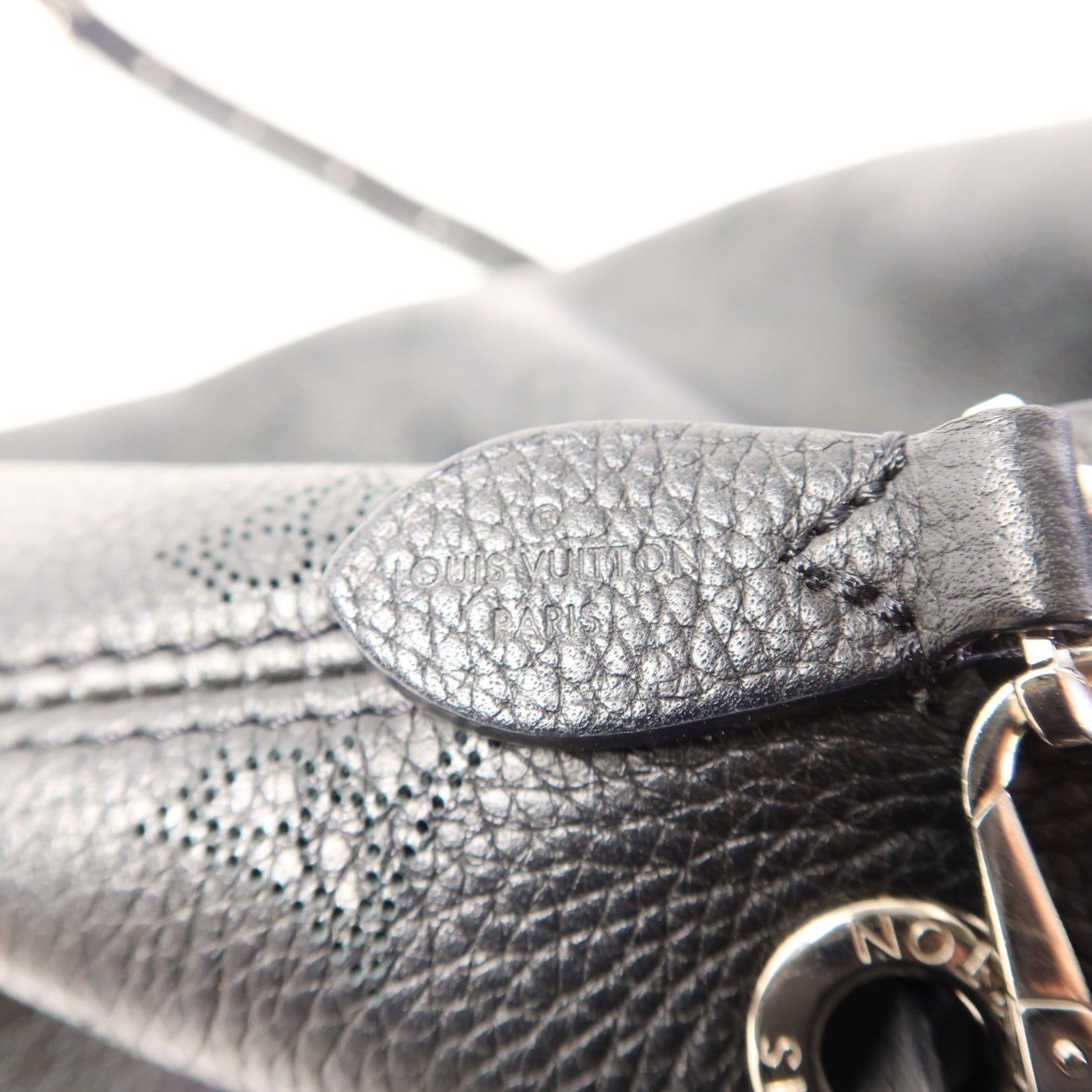 LOUIS VUITTON Mahina Bella銀扣手挽肩背兩用袋