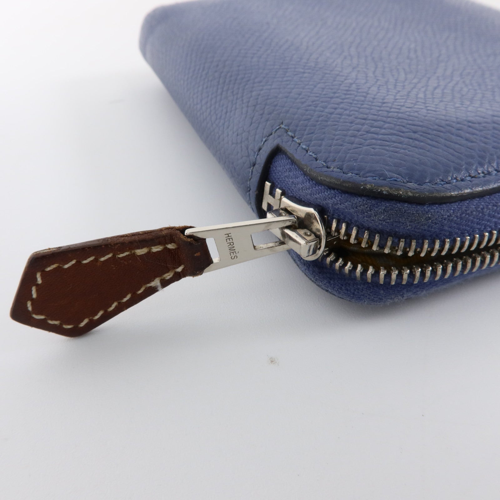 HERMES Epsom皮革Silk In Compact銀扣錢包Bleu Brighton