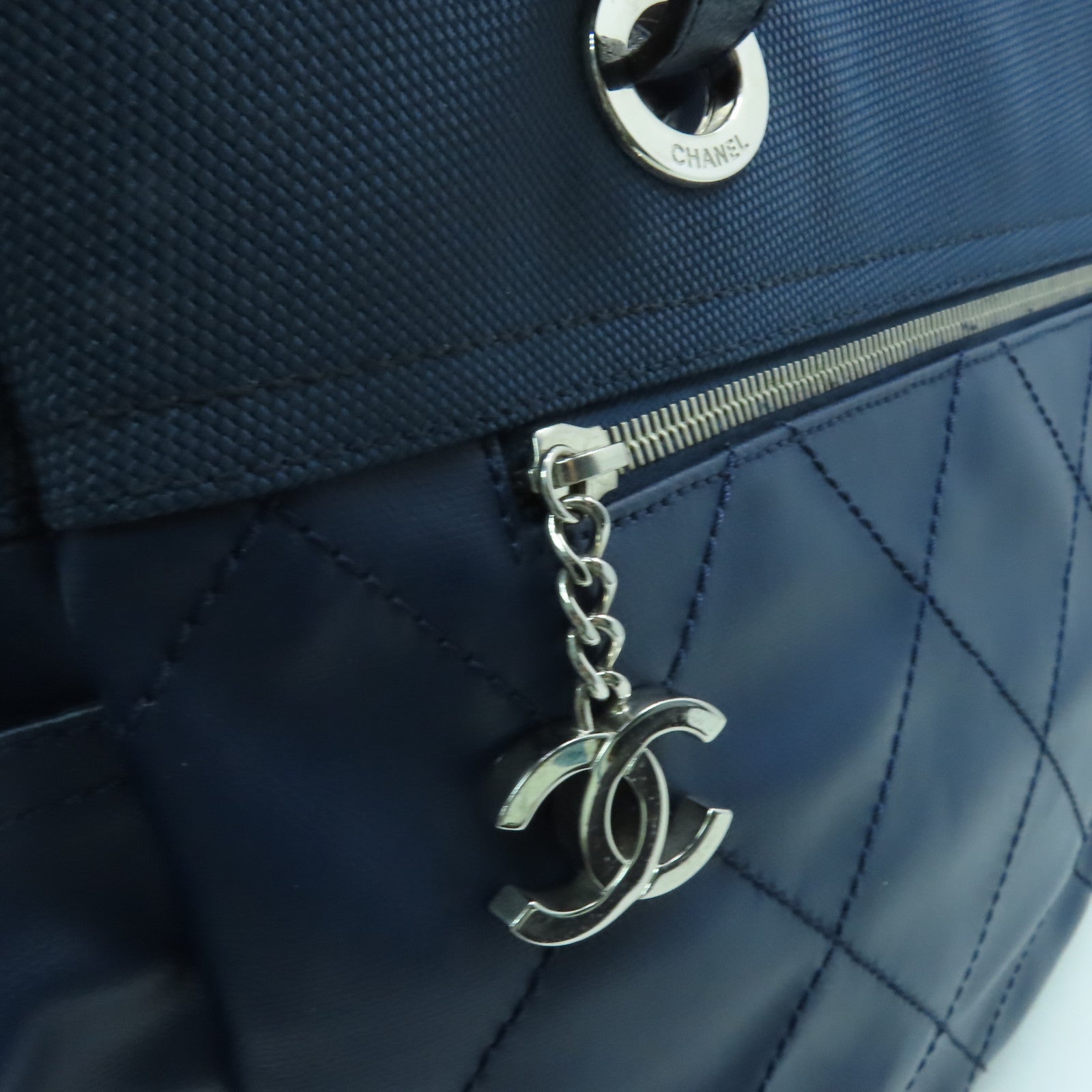 CHANEL 【激減優惠】菱格塗層帆布Tote Bag銀扣手挽袋藍色