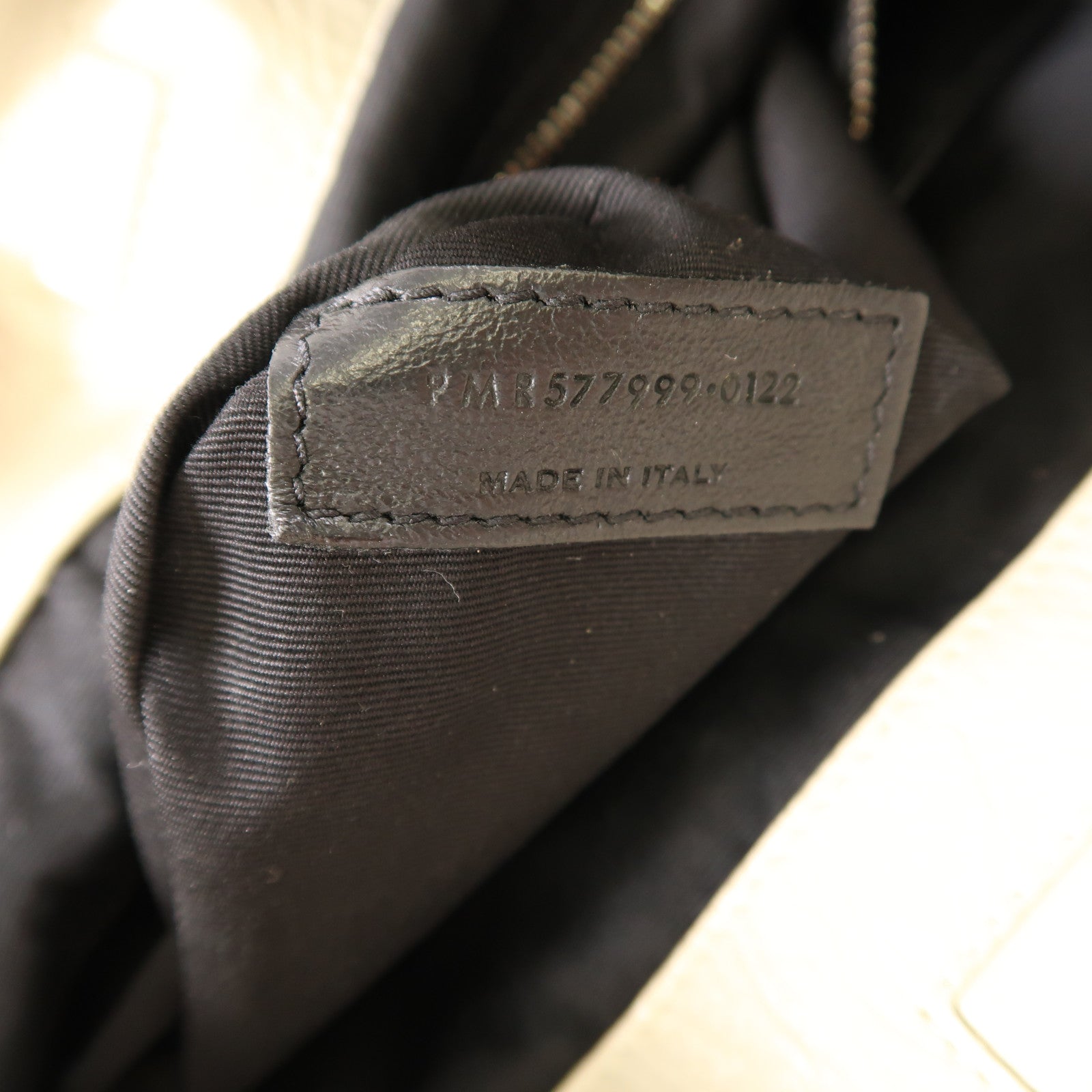 SAINT LAURENT 牛皮皮革Shoulder Bag銀扣肩背袋米色