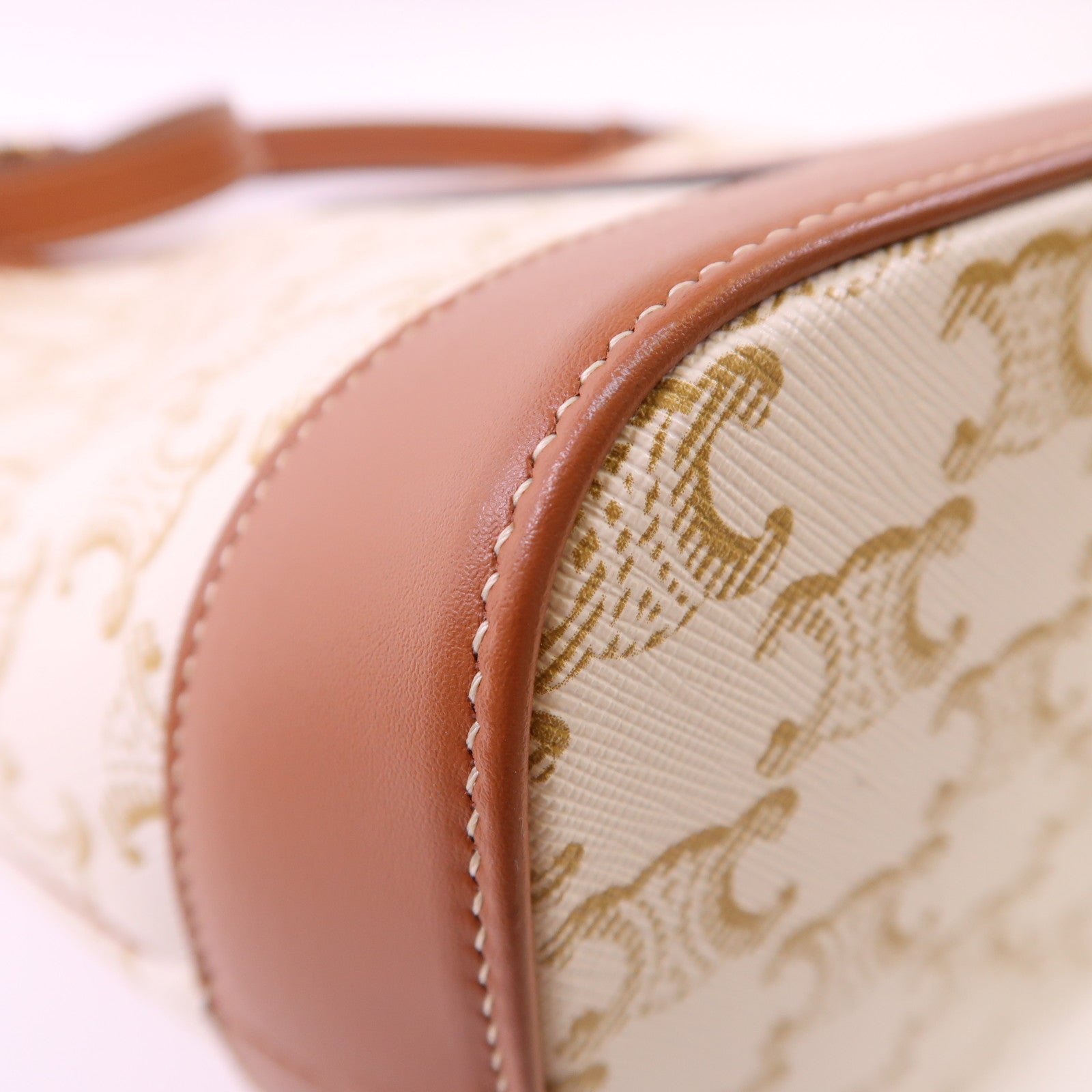 CELINE 塗層帆布Triomphe Small Bucket Bag金扣肩背袋