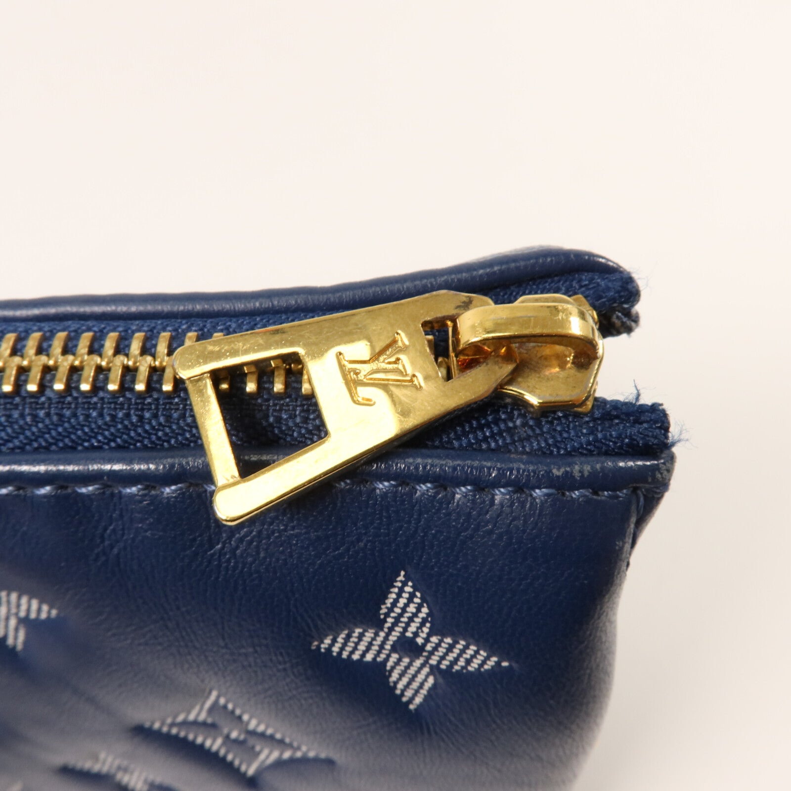 LOUIS VUITTON Monogram Lambskin Coussin PM鏈帶肩背袋