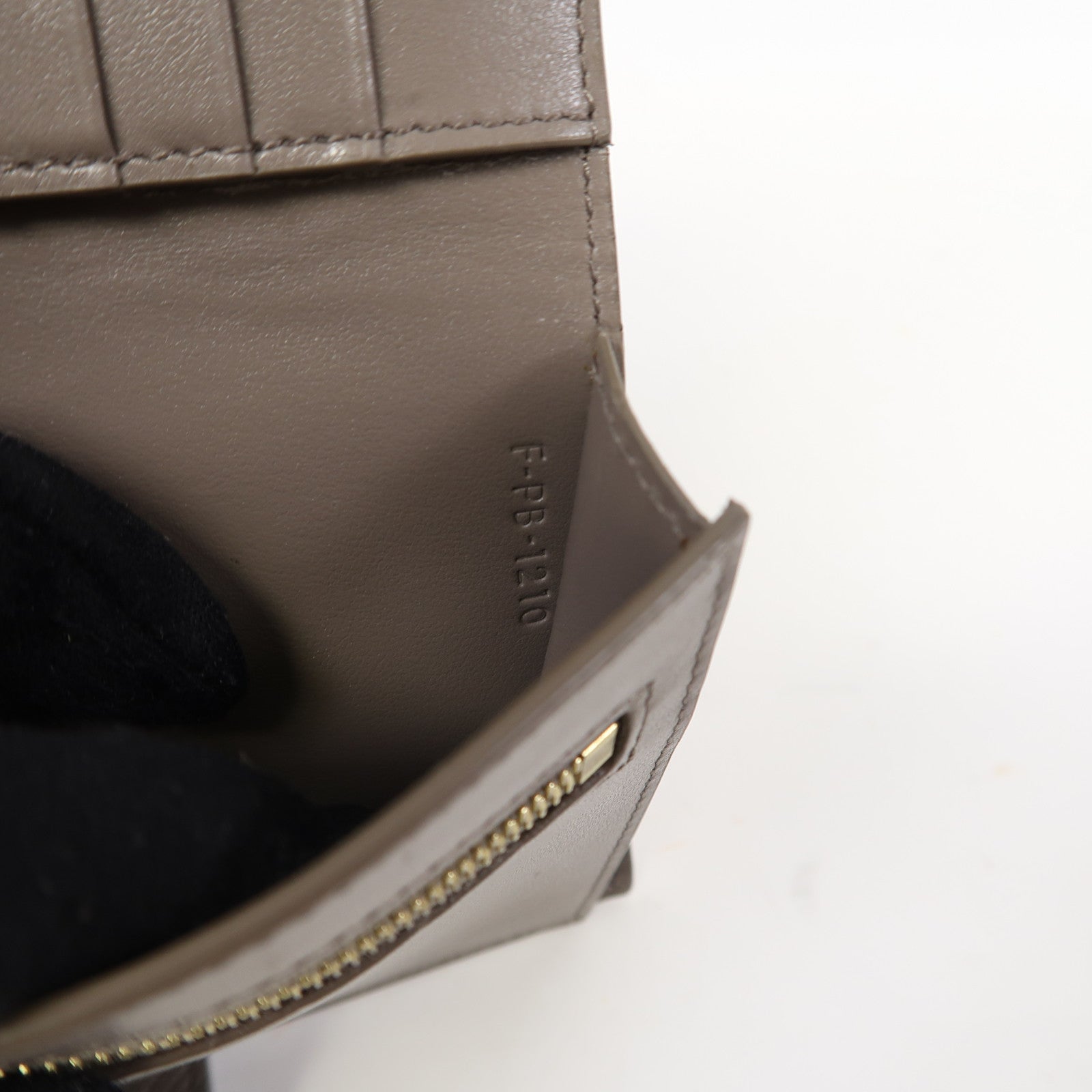 CELINE 【激減優惠】牛皮皮革Wallet金扣錢包灰色