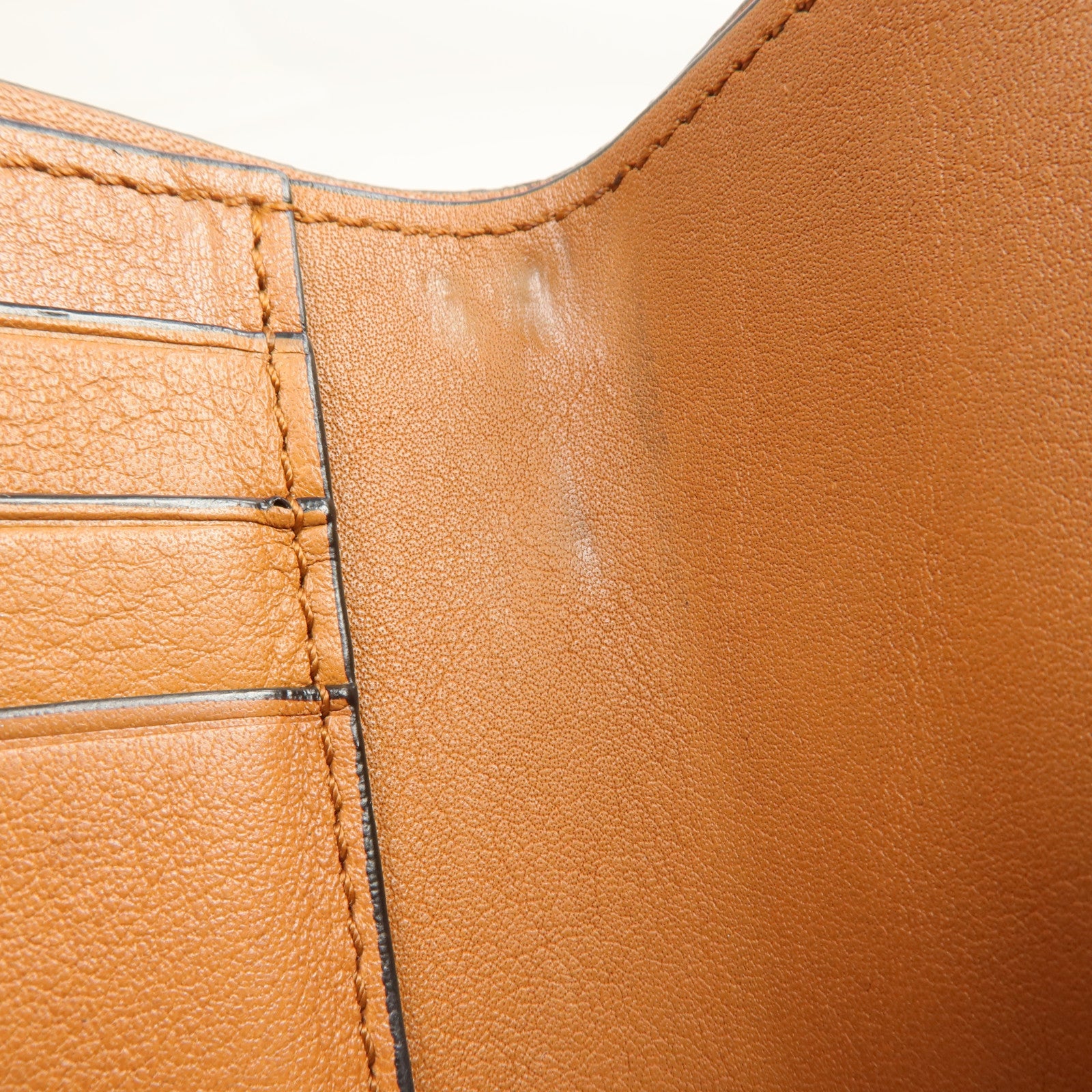 LOEWE 牛皮皮革Wallet銀扣錢包