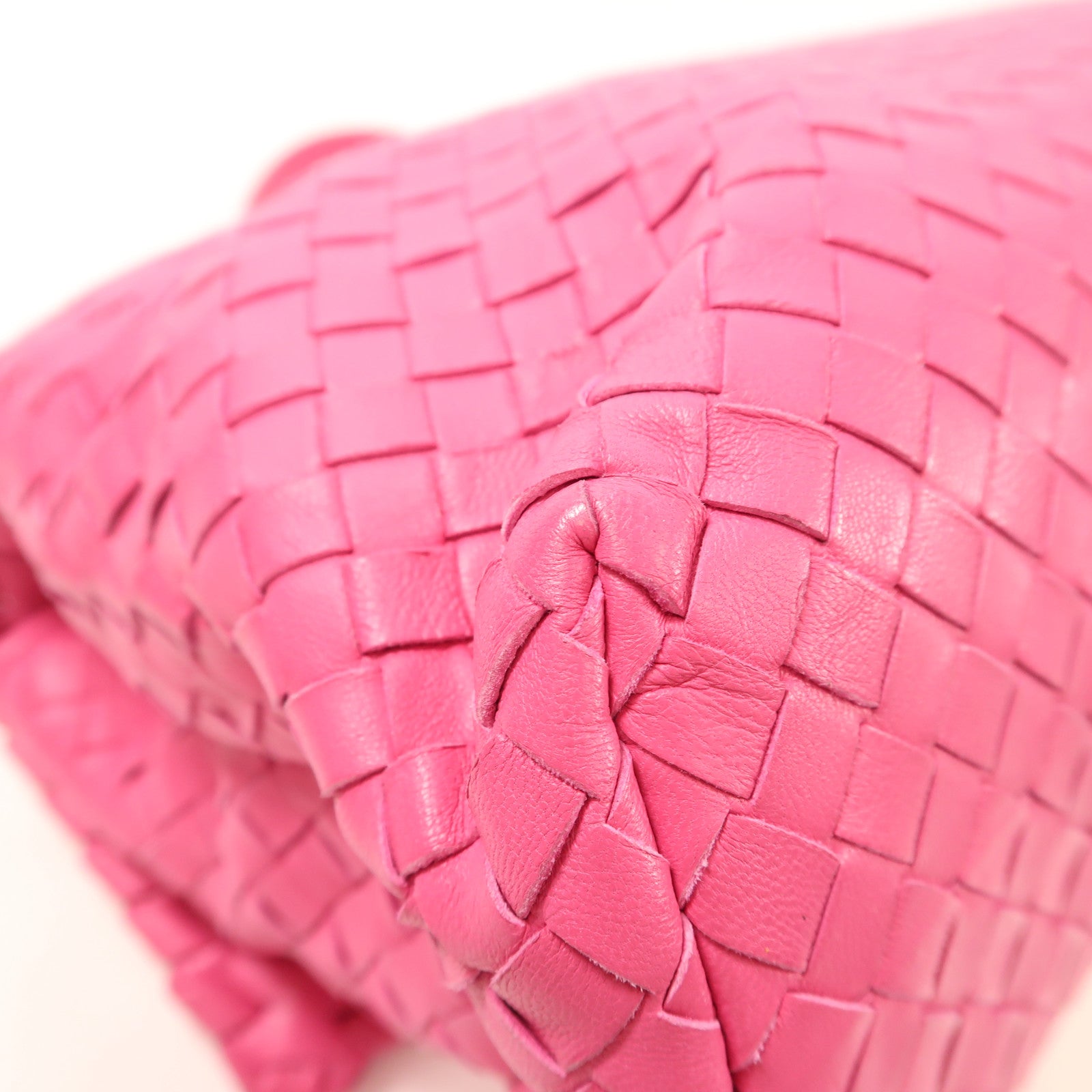 BOTTEGA VENETA 牛皮皮革Olimpia Medium黑扣鏈帶肩背袋