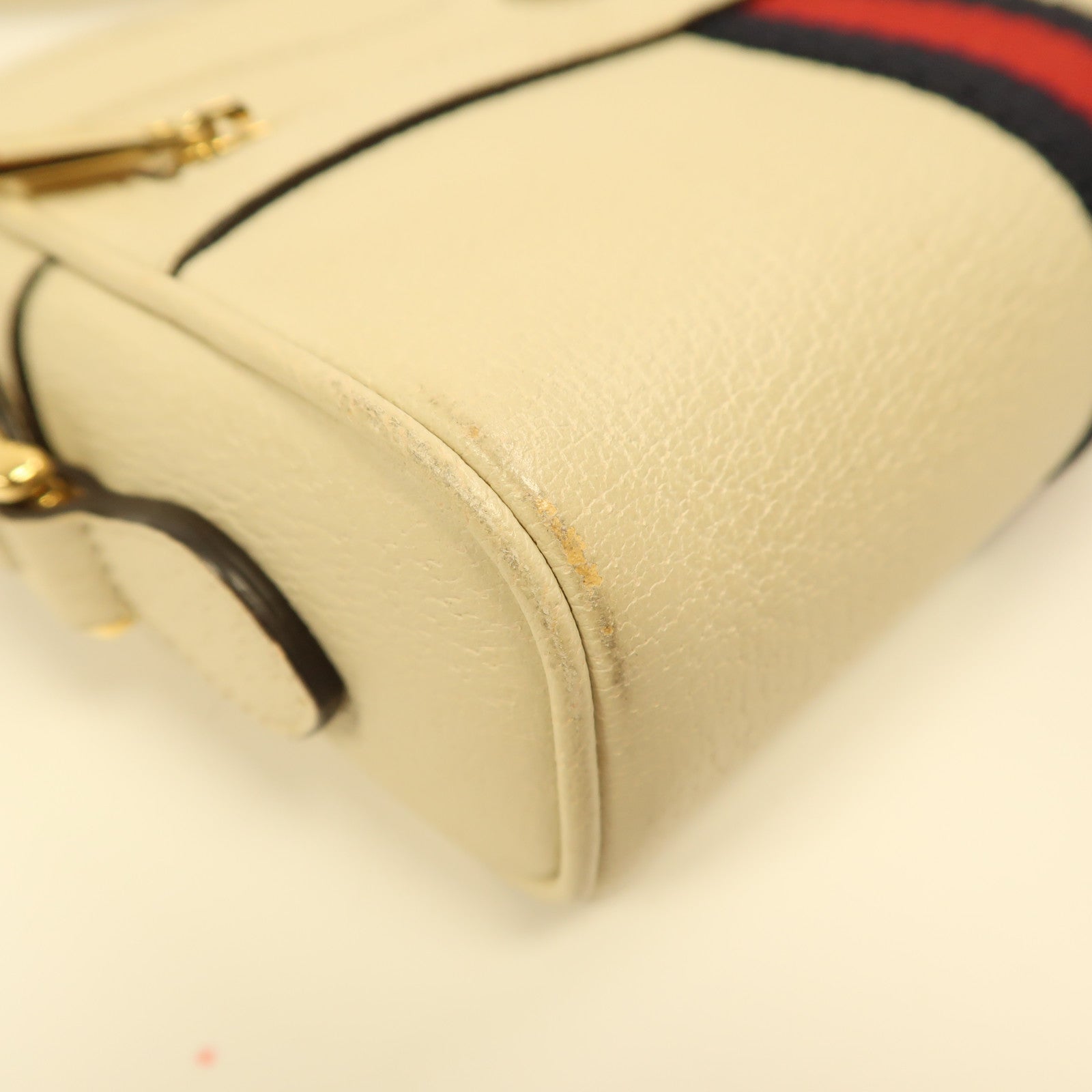 GUCCI 牛皮皮革Shoulder Bag金扣肩背袋白色