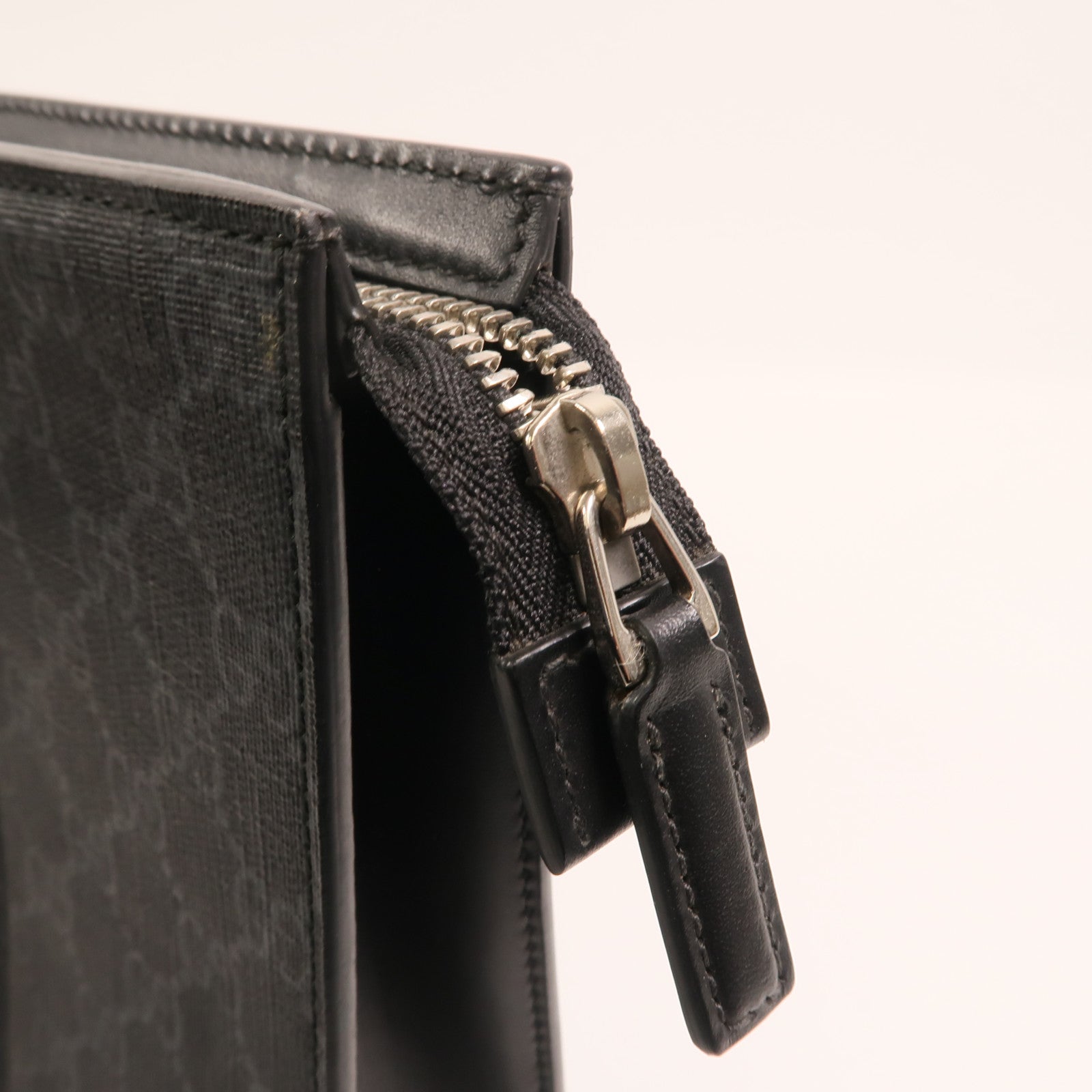 GUCCI GG帆布GG Supreme Web Pouch銀扣手拿包