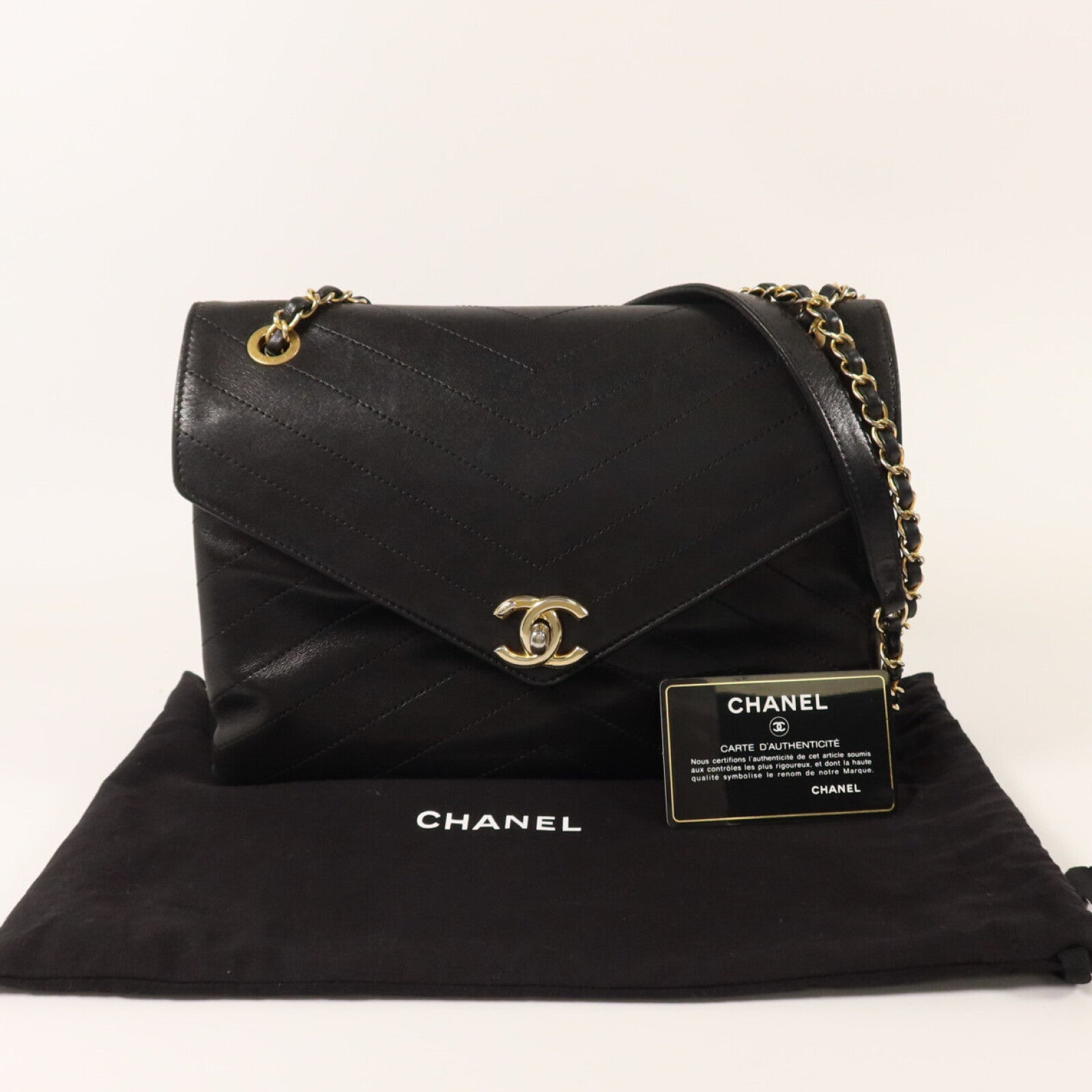 CHANEL 牛皮皮革Chain Shoulder金扣鏈帶肩背袋