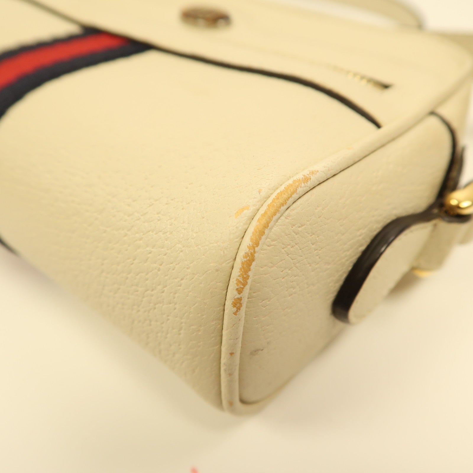 GUCCI 牛皮皮革Shoulder Bag金扣肩背袋白色