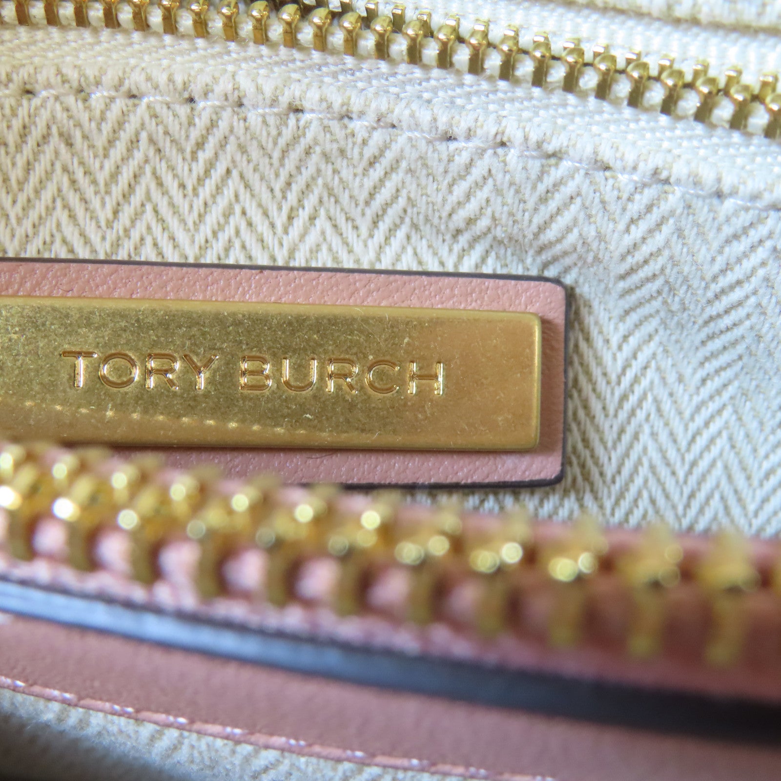 Tory Burch 【激減優惠】納帕皮革Kira Chevron Convertible Shoulder Bag金扣鏈帶肩背袋粉紅色