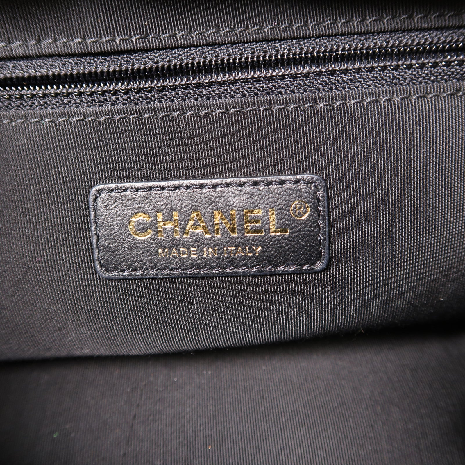 CHANEL 菱格牛皮皮革Chain Shoulder金扣手挽肩背兩用袋黑色