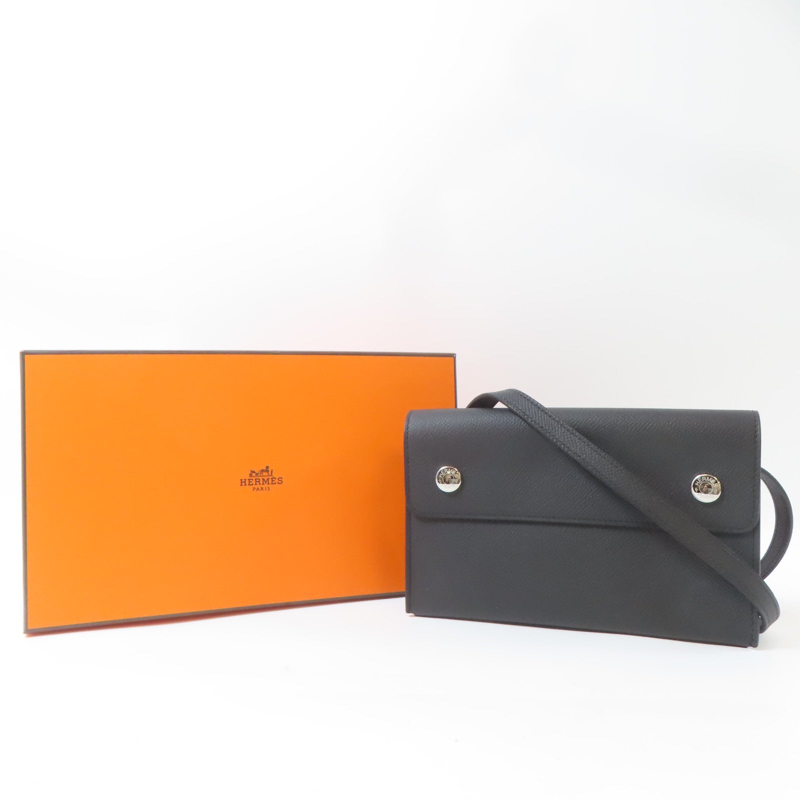 HERMES Epsom皮革Portefeuille Sac Hermesnap銀扣肩背袋黑色