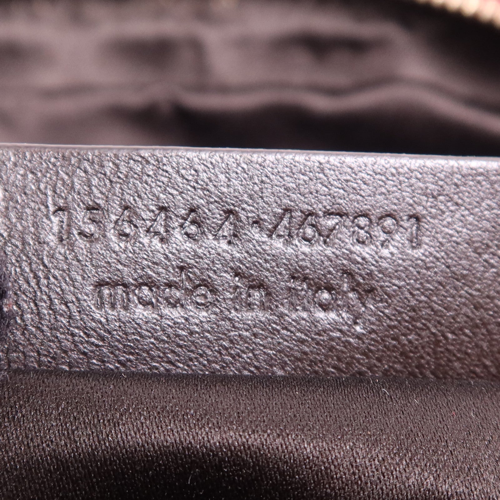 YVES SAINT LAURENT 牛皮皮革Muse金扣肩背袋