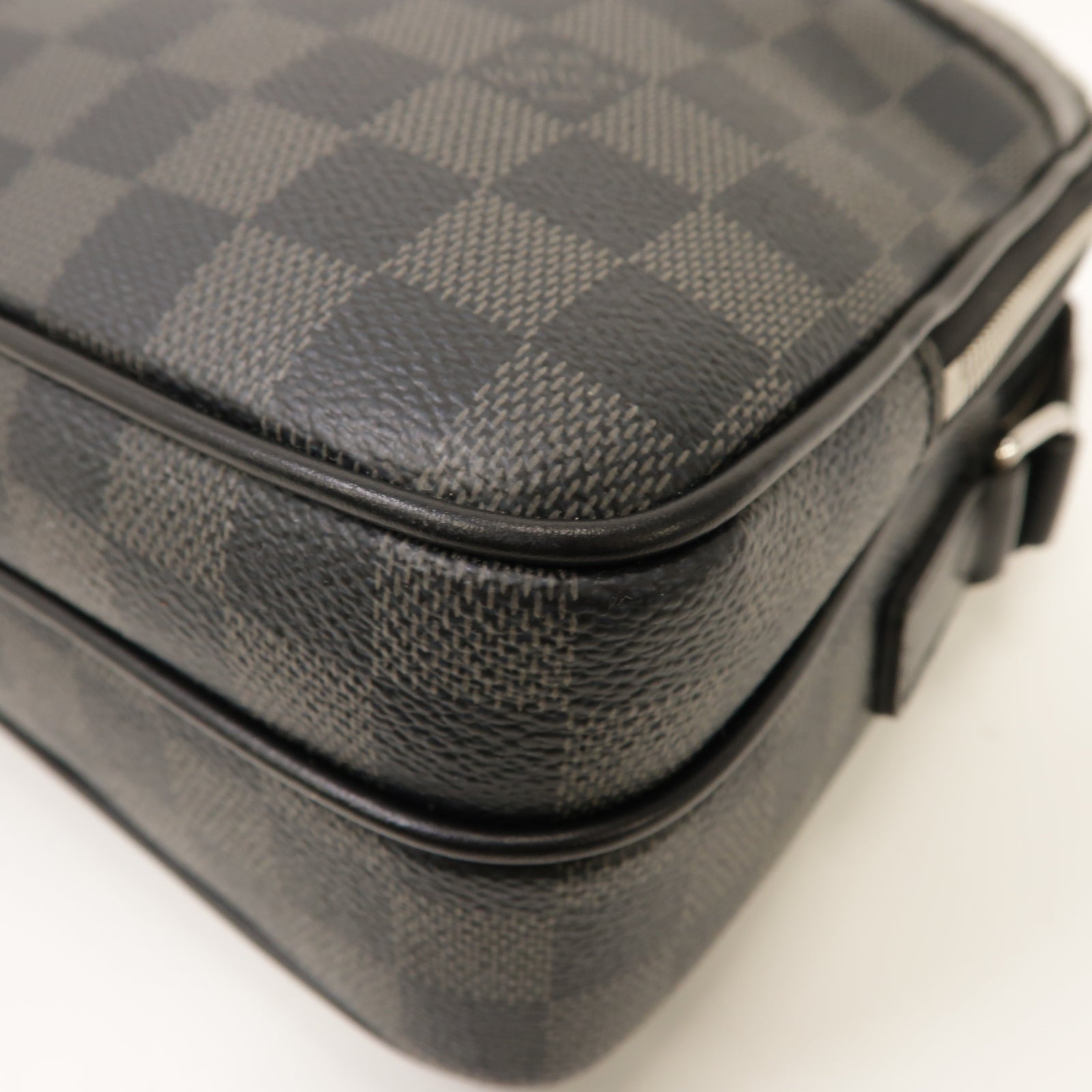 LOUIS VUITTON Damier Graphite Trocadero銀扣肩背袋黑色