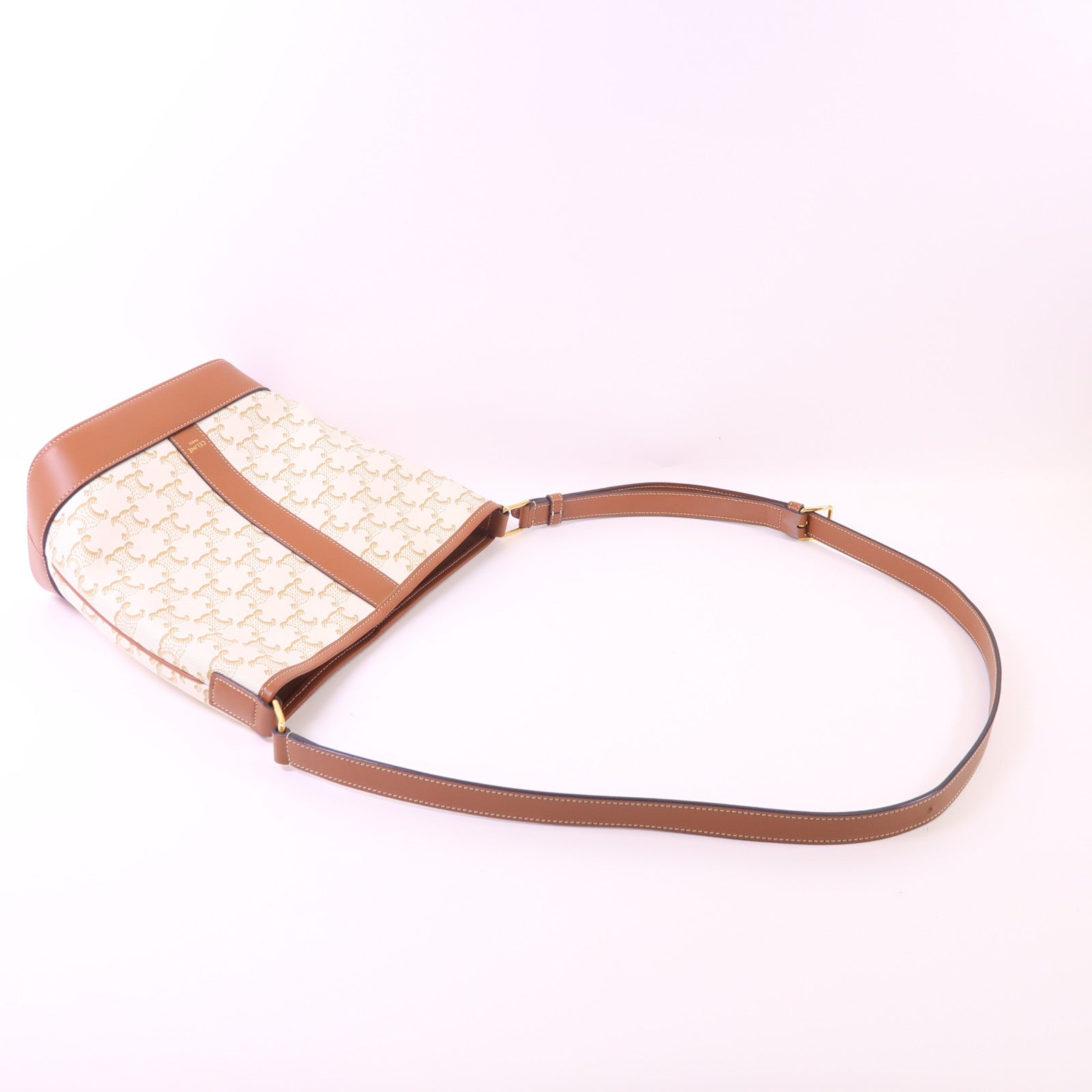 CELINE 塗層帆布Triomphe Small Bucket Bag金扣肩背袋