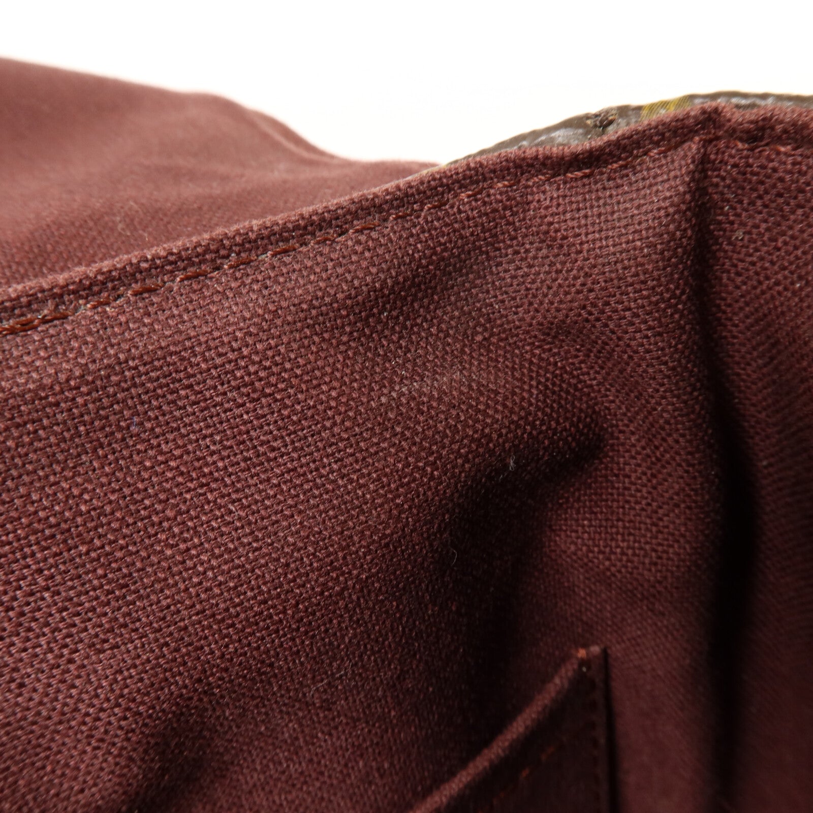 LOUIS VUITTON Monogram District PM肩背袋