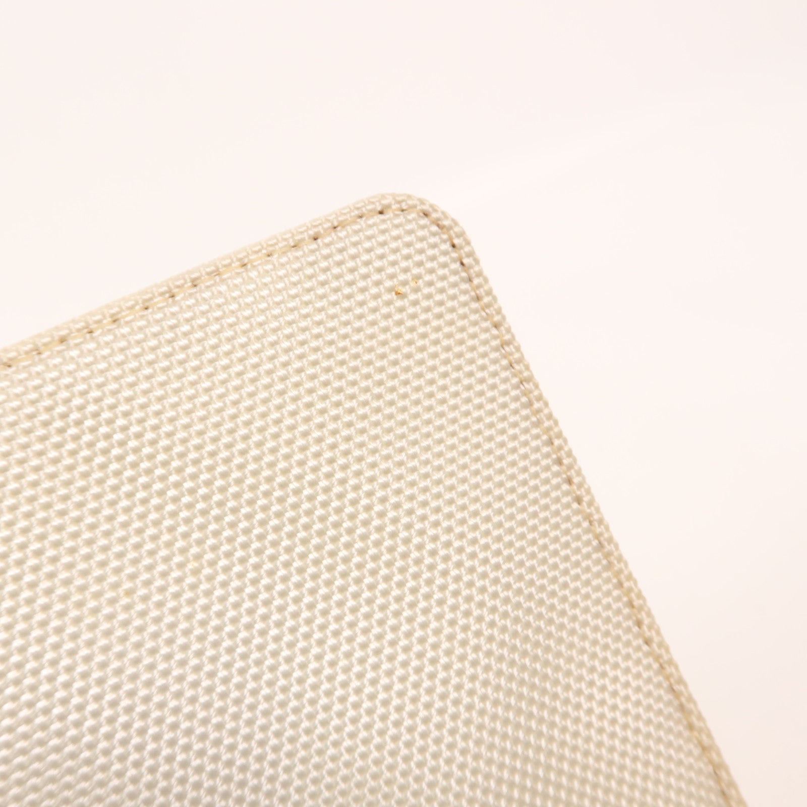 CHANEL 帆布Boy 25銀扣肩背袋