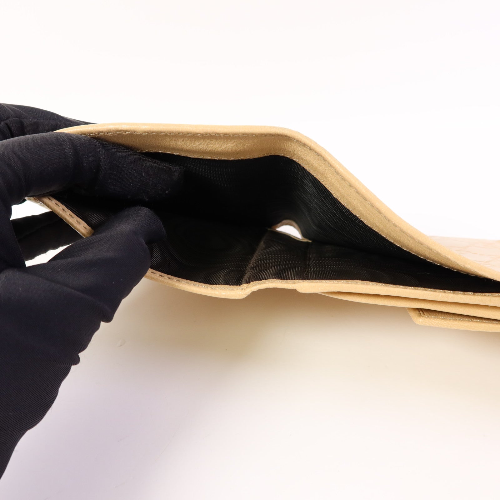 GUCCI 牛皮皮革Trifold Wallet金扣錢包