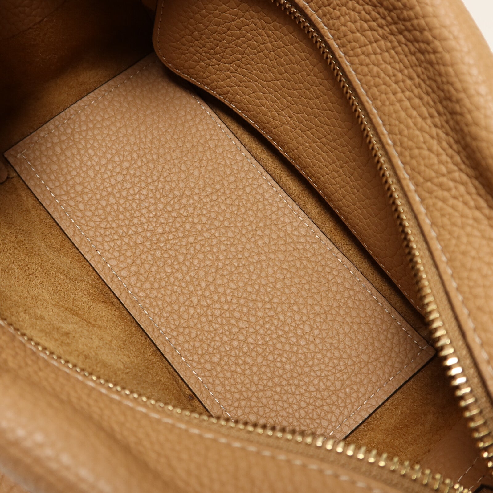 Delvaux 公牛皮革Cool Box Mini金扣手挽肩背兩用袋