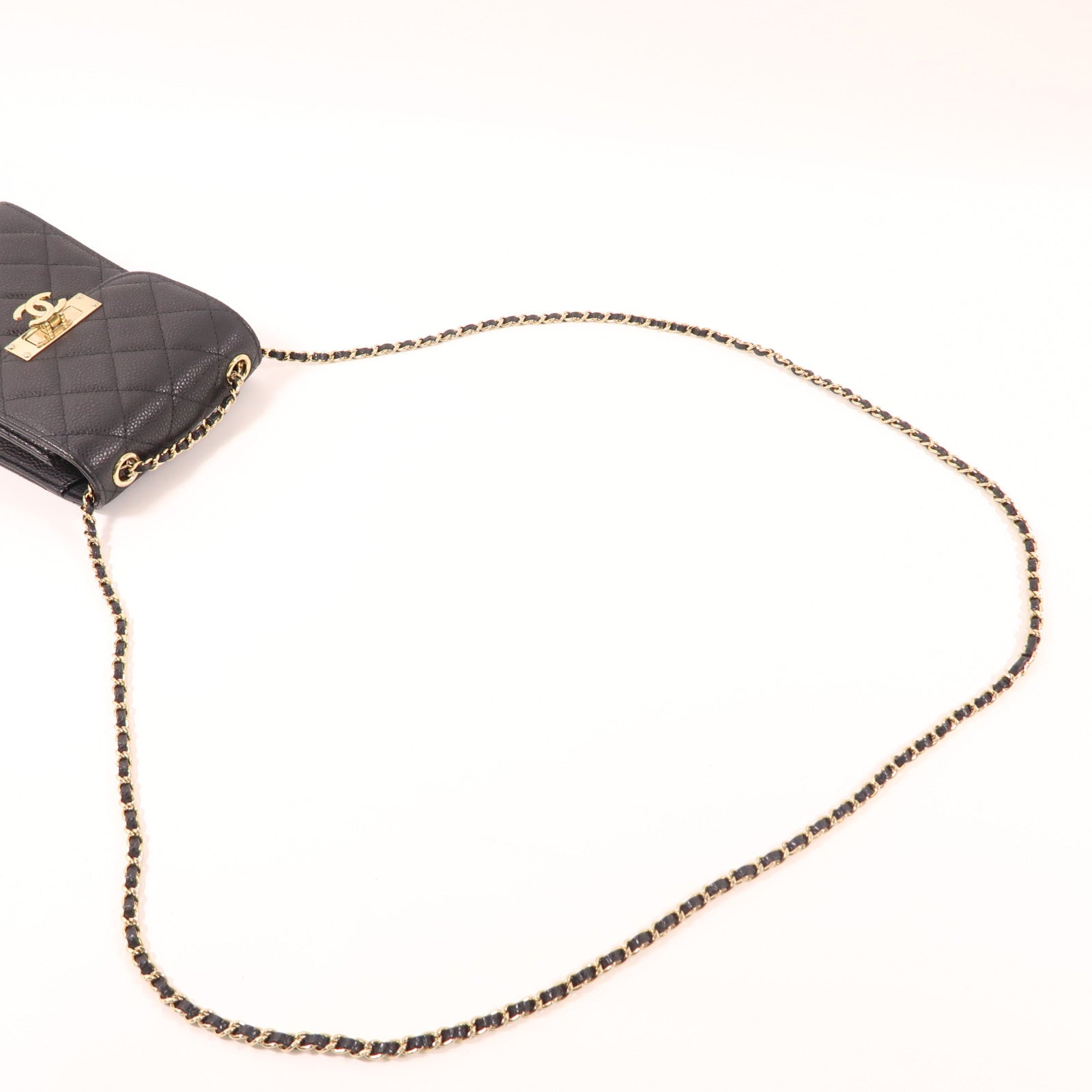 CHANEL 牛皮皮革Phone Chain Shoulder金扣肩背袋黑色