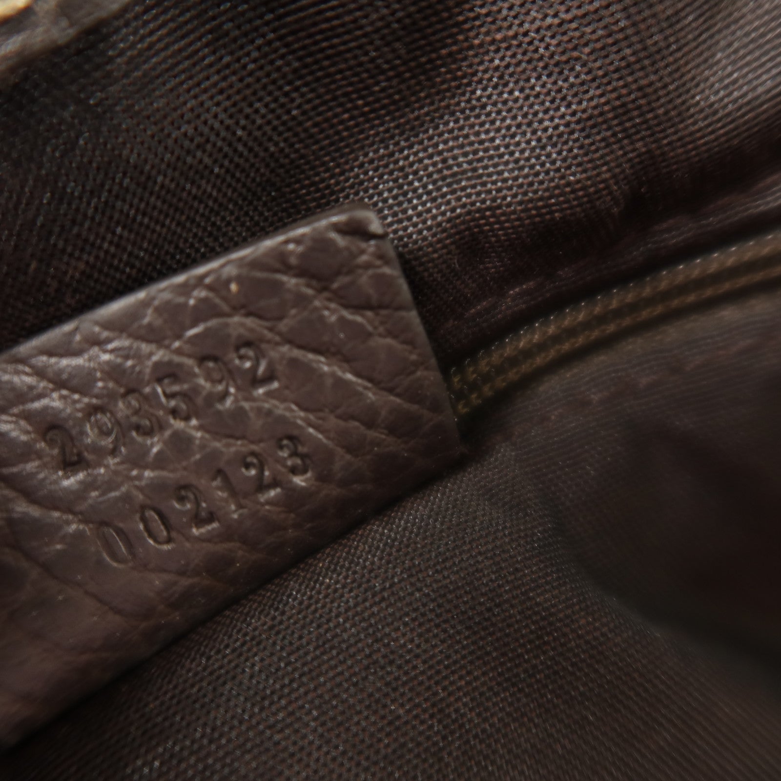 GUCCI 塗層帆布Shoulder Bag金扣肩背袋
