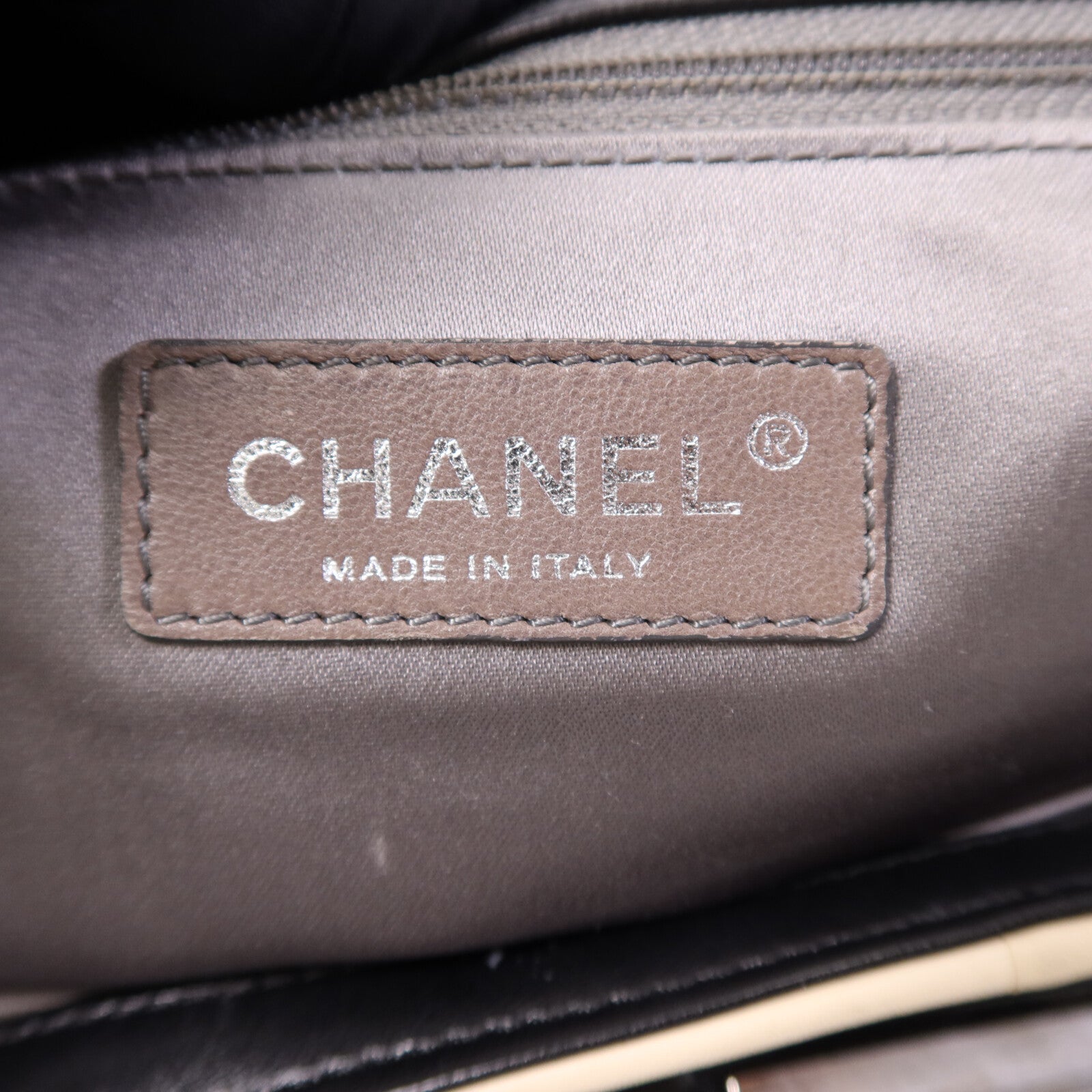 CHANEL 牛皮皮革Chain Shoulder Bag銀扣鏈帶肩背袋