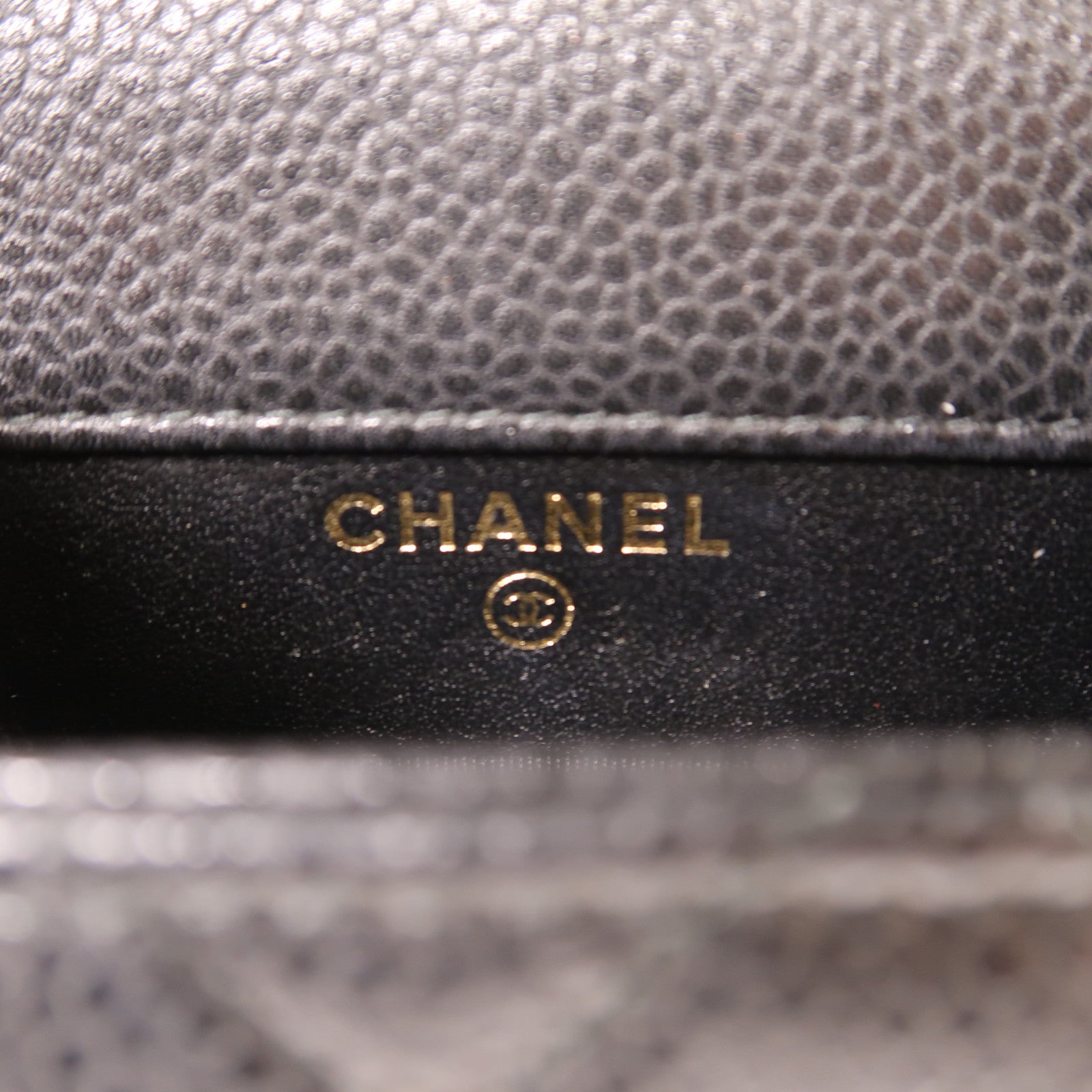 CHANEL 牛皮皮革Phone Chain Shoulder金扣肩背袋黑色
