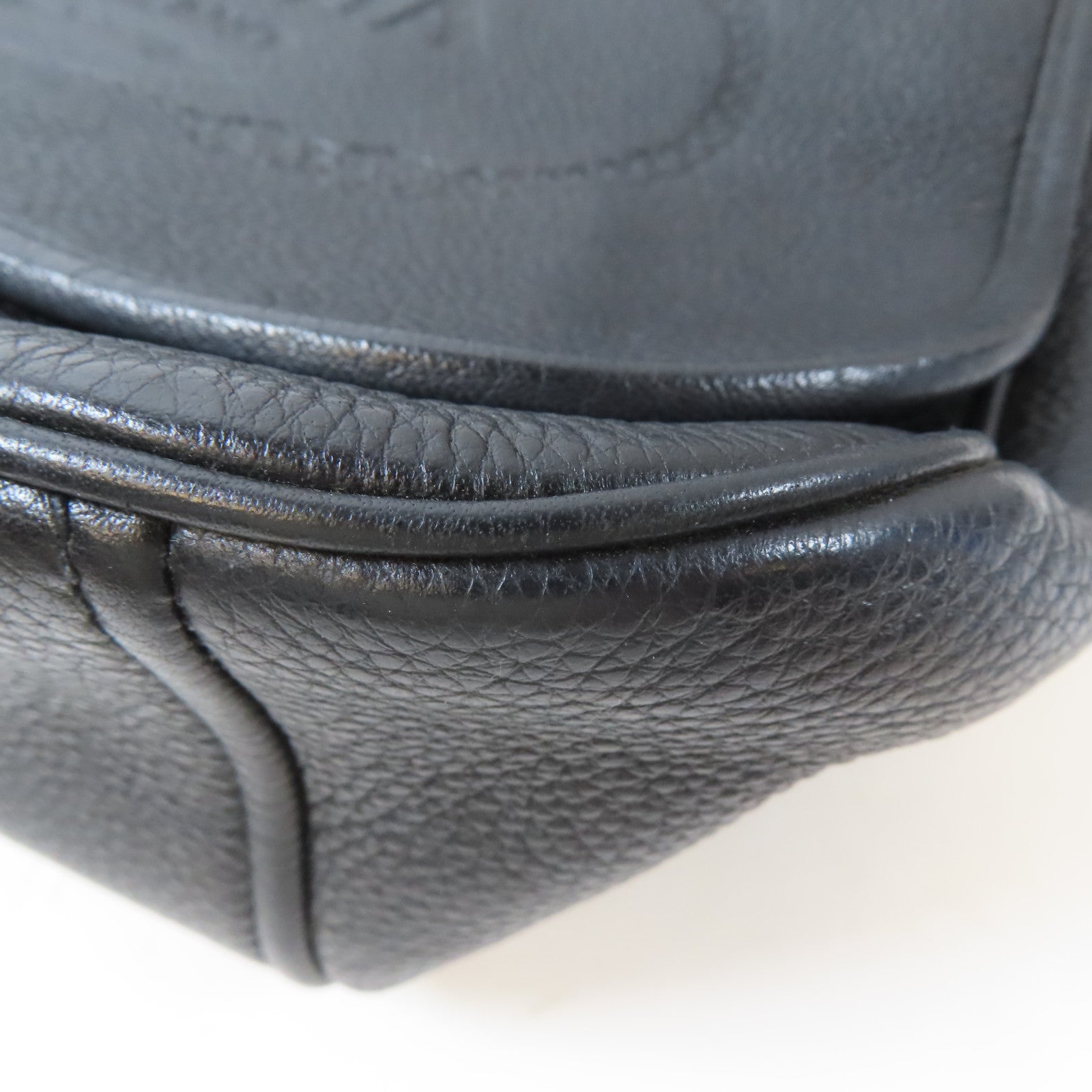 PRADA 牛皮皮革Shoulder Bag金扣肩背袋黑色
