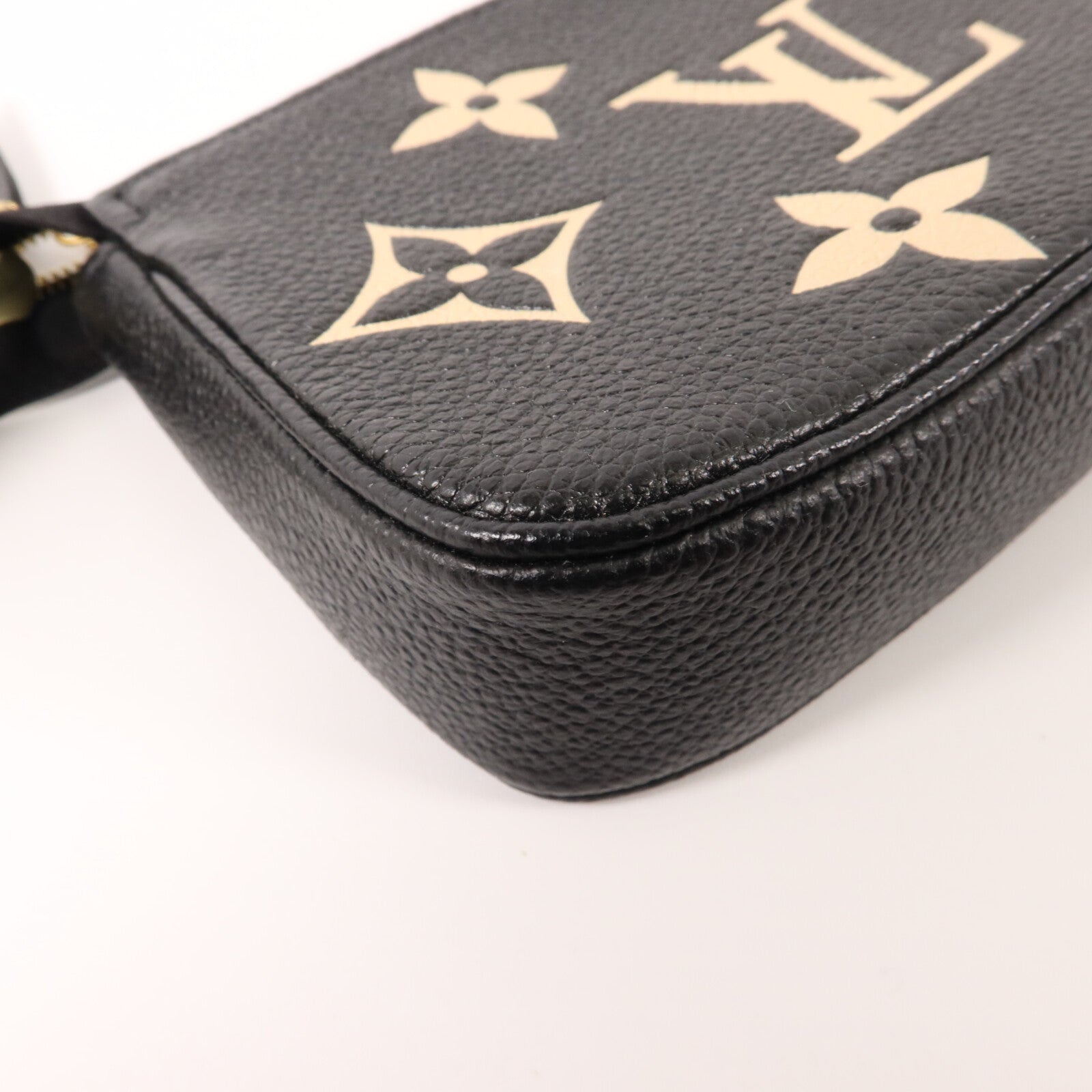 LOUIS VUITTON Monogram Empreinte Mini Pochette金扣鏈帶手挽袋