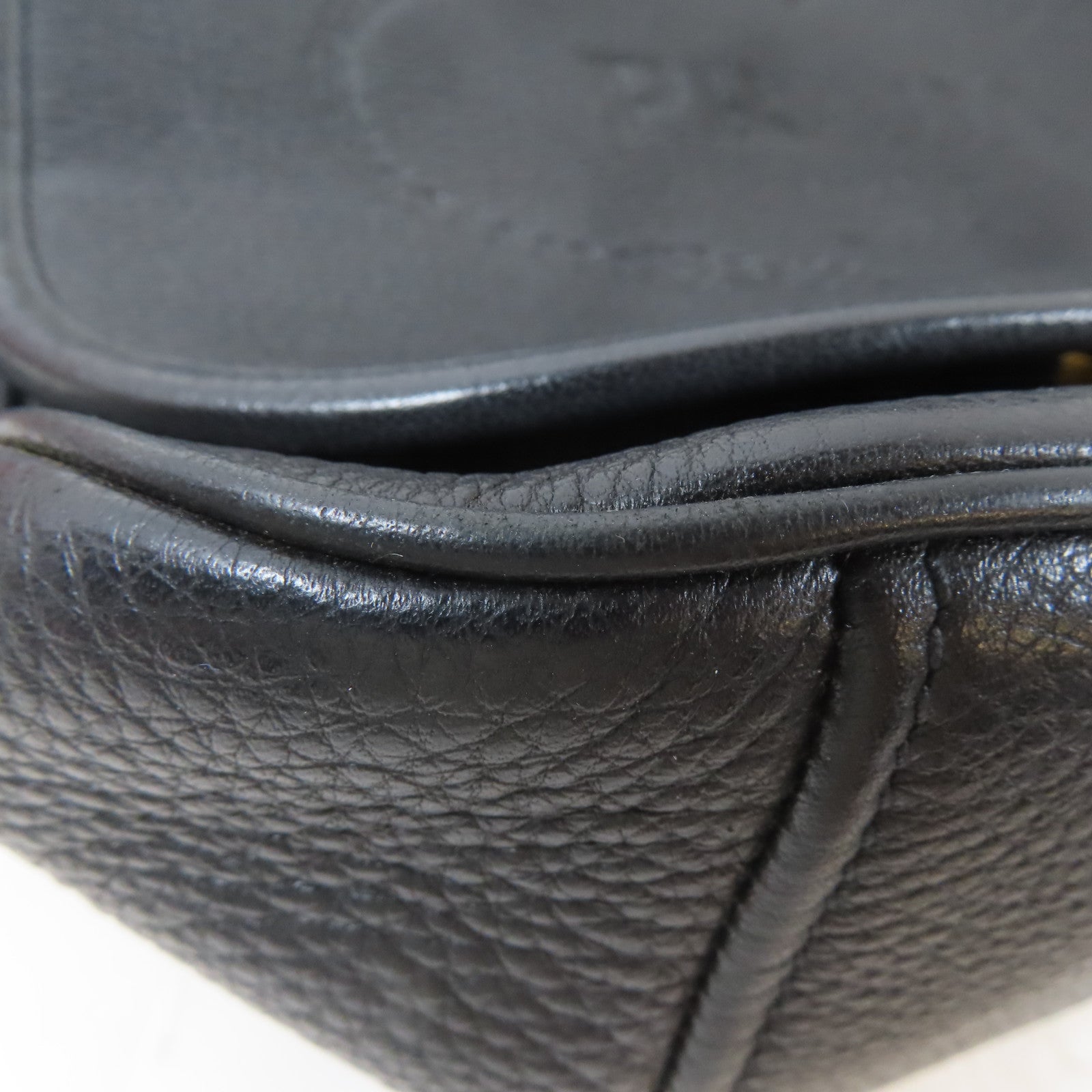 PRADA 牛皮皮革Shoulder Bag金扣肩背袋黑色