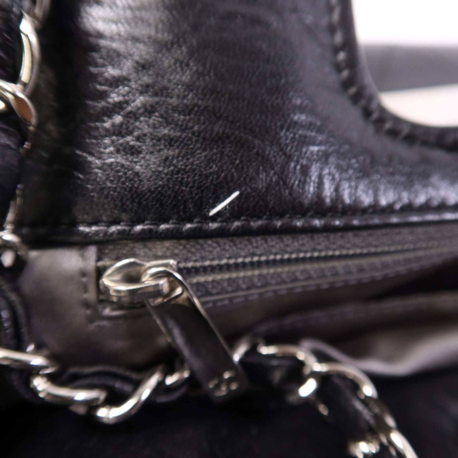 CHANEL 牛皮皮革Chain Shoulder Bag銀扣鏈帶肩背袋