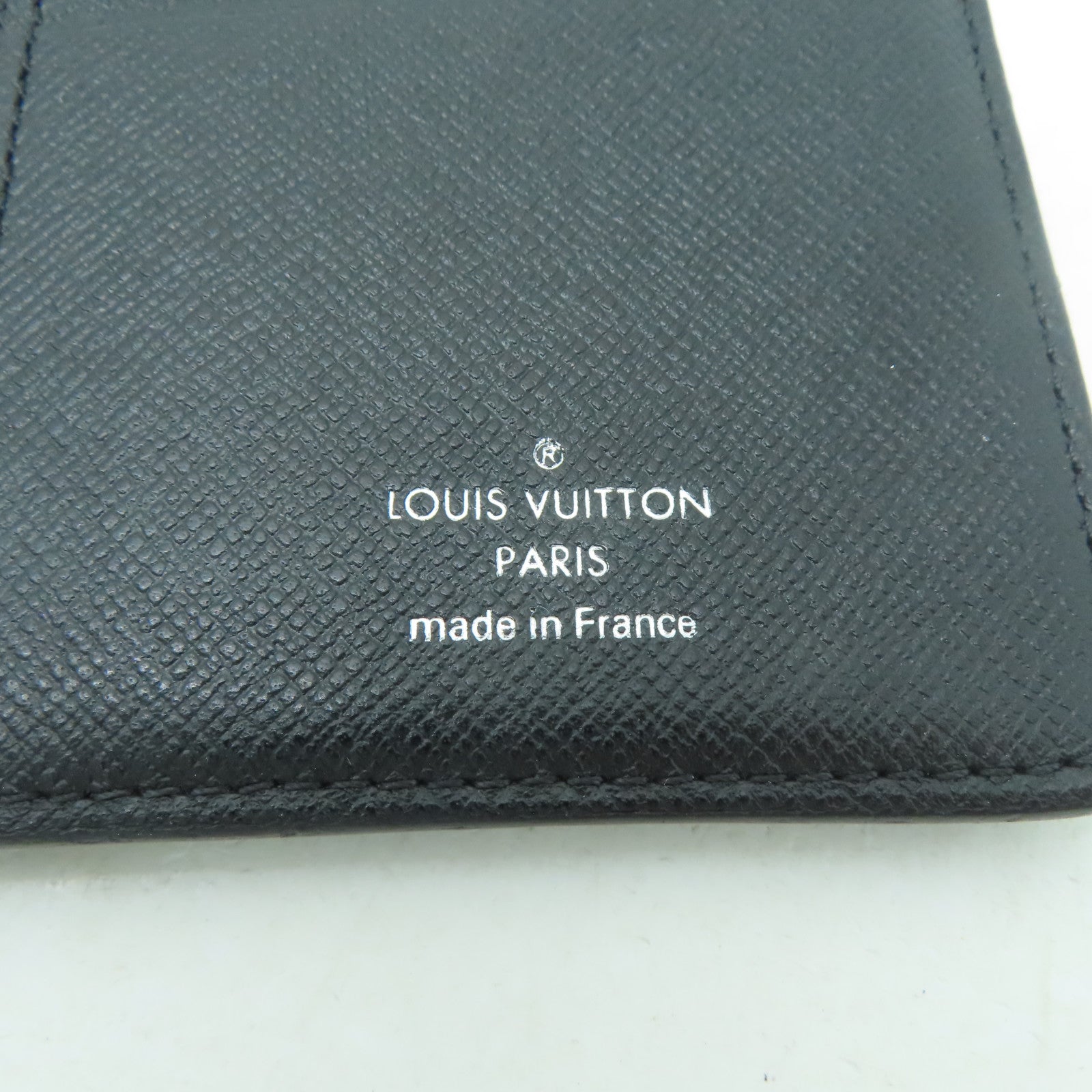 LOUIS VUITTON 【激減優惠】Taiga Brazza Wallet銀扣長錢包黑色