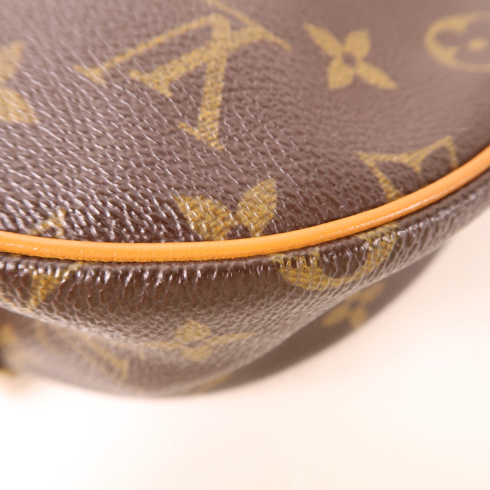 LOUIS VUITTON Monogram Tambourin金扣肩背袋