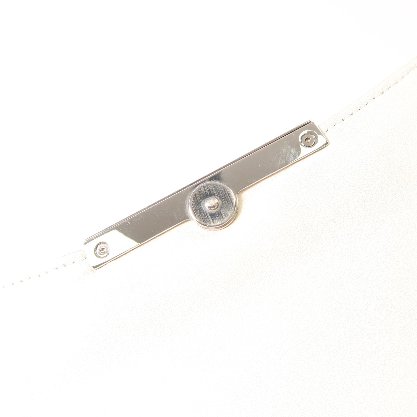 Miu Miu 羊皮皮革Shoulder Bag銀扣鏈帶肩背袋白色