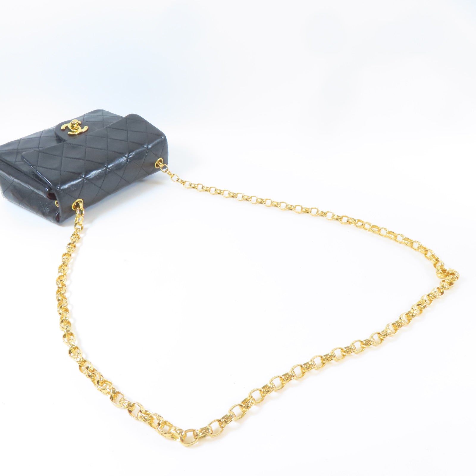 CHANEL 菱格羊皮皮革Vintage Chain Shoulder金扣鏈帶肩背袋黑色