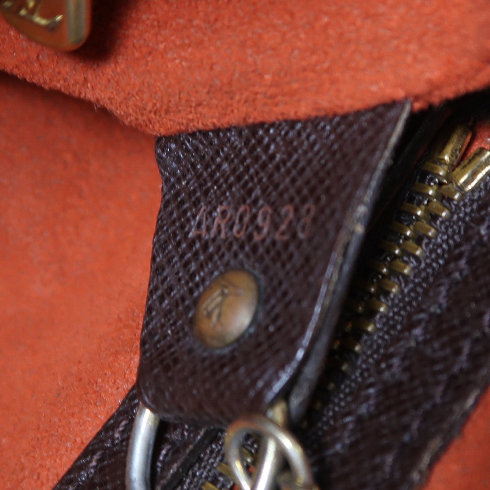 LOUIS VUITTON 【激減優惠】Damier Marais金扣肩背袋啡色