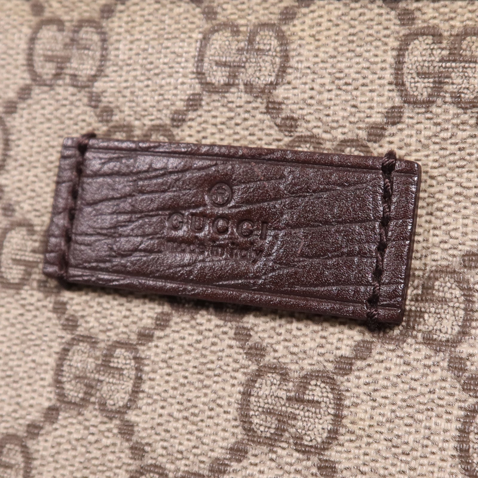 GUCCI 塗層帆布Tote銀扣肩背袋